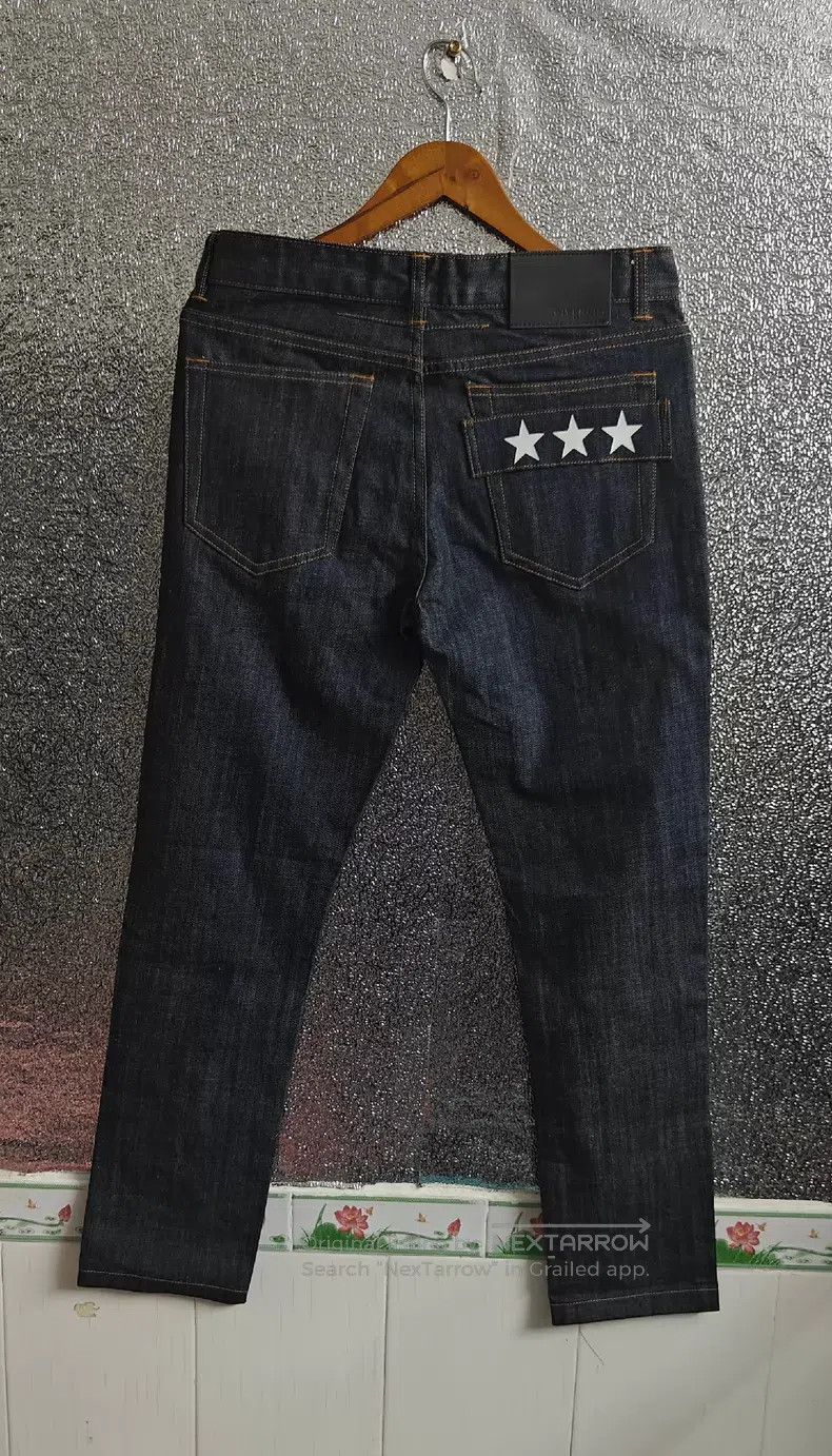 Givenchy Givenchy Five-star jeans Size US 32 / EU 48 - 2 Thumbnail