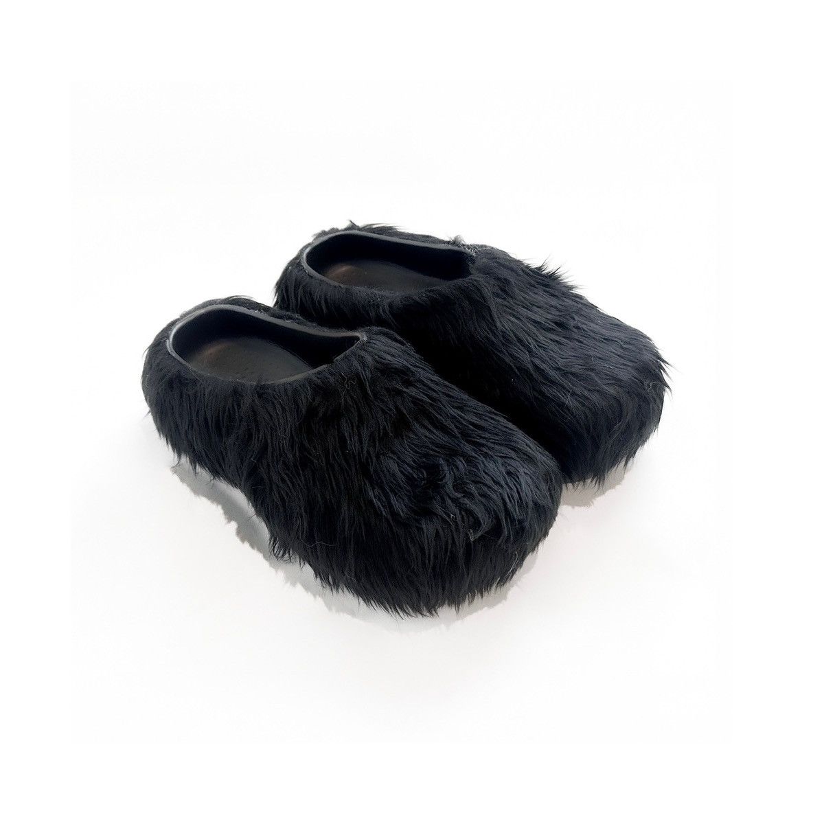 Vintage BLACK MULE FUR SLIPPERS Size US 9 / EU 42 - 1 Preview