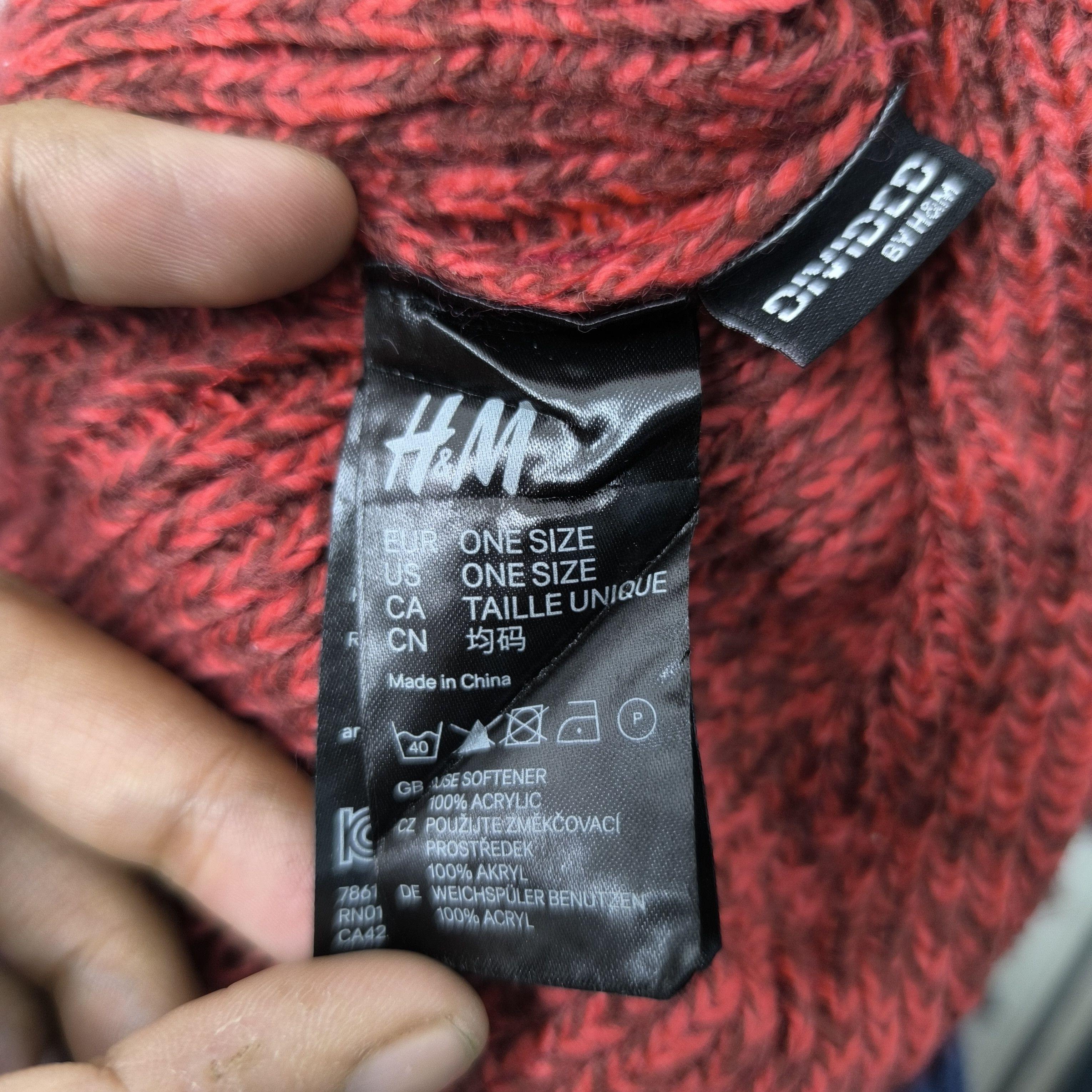 Japanese Brand 💥 Divided by h&m black label short beanie hat Size ONE SIZE - 3 Thumbnail