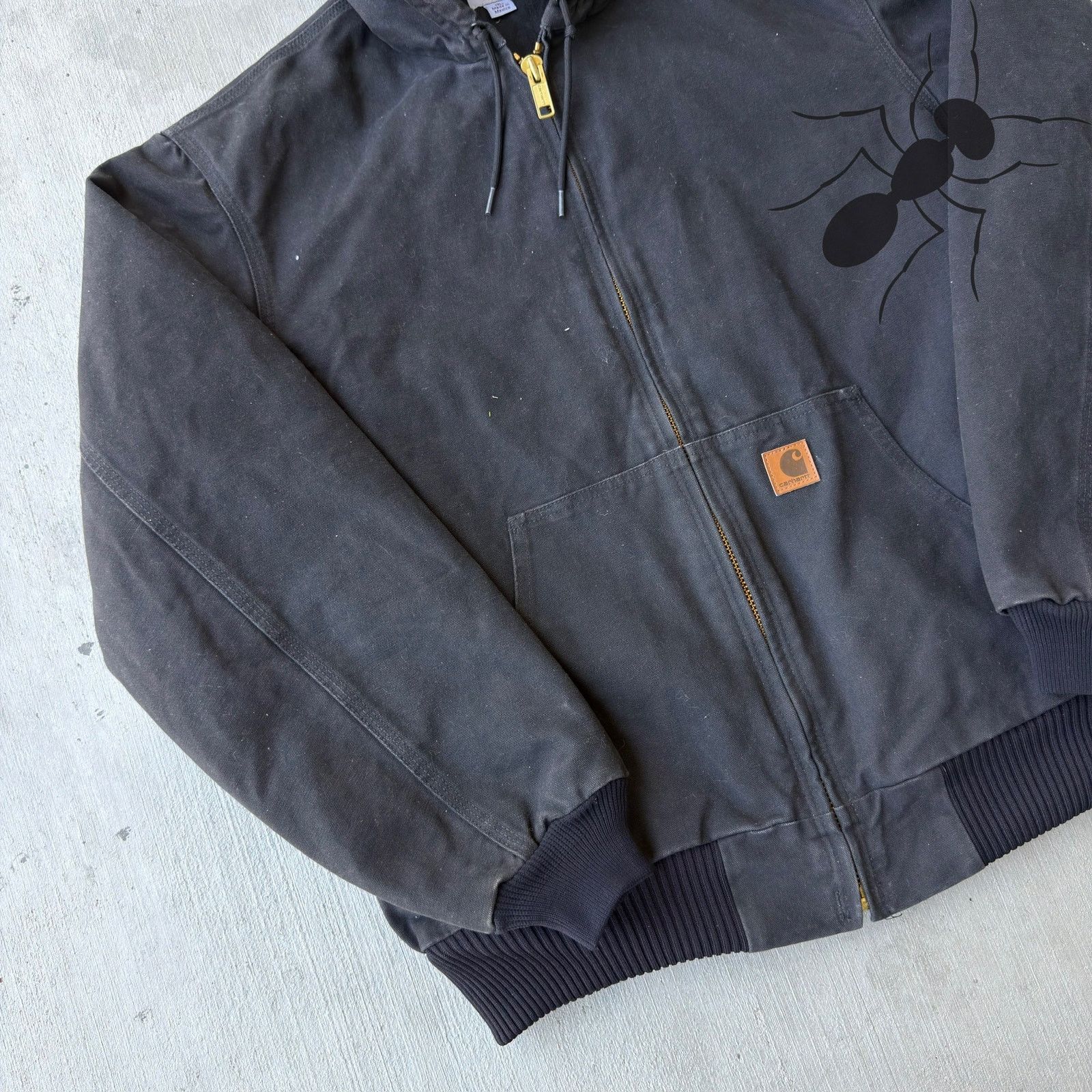 Carhartt × Vintage Carhartt J130 BLK black hooded work wear jacket Size US L / EU 52-54 / 3 - 4 Thumbnail