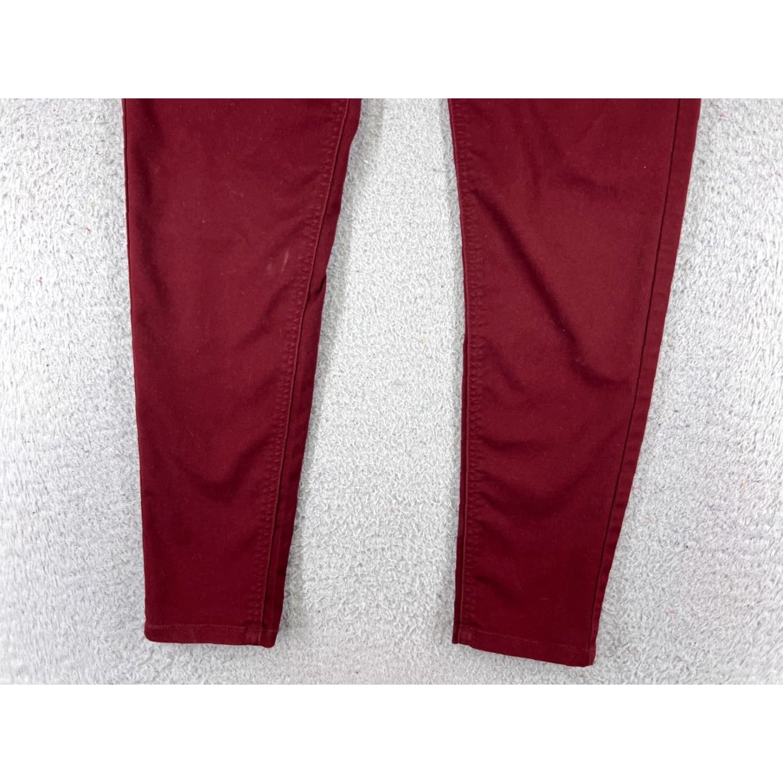 Vintage Tinseltown Red Denim Jeans Skinny Mid Rise 30x27 Womens 11 Cotton Blend 5-Pocket Design Logo Embroidered Button Zip Casual Classic Designer American Size 32" / US 10 / IT 46 - 2 Thumbnail
