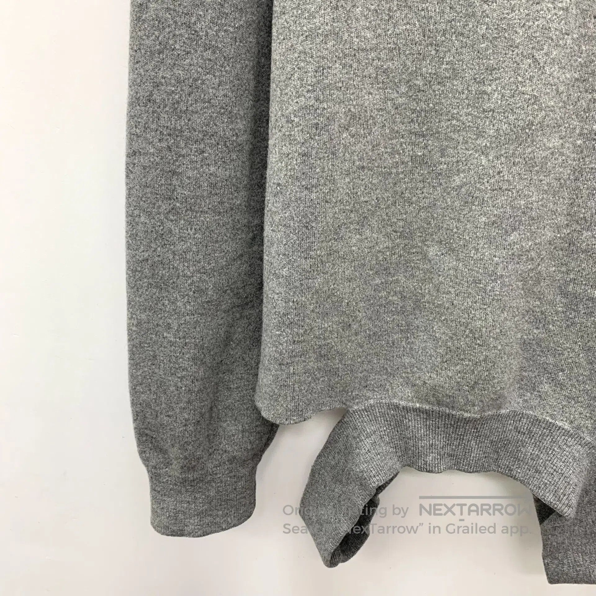 Giorgio Armani Giorgio Armani Grey wool round neck long sleeve knitted sw Size US S / EU 44-46 / 1 - 4 Thumbnail