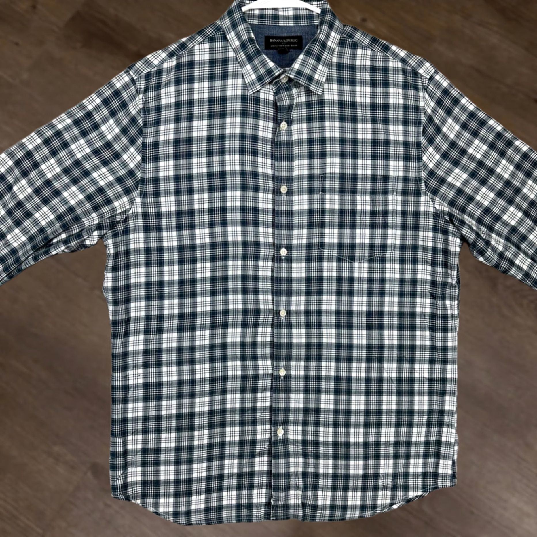 Banana Republic VINTAGE Banana Republic Button Up Shirt Mens L Navy Plaid Stretch Soft Wash Slim Fit Size US L / EU 52-54 / 3 - 1 Thumbnail