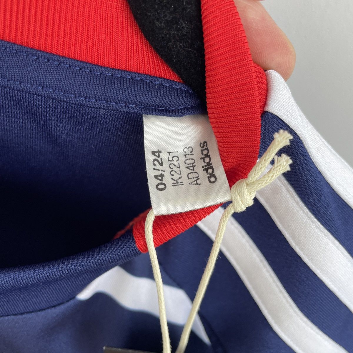 Adidas Hamburg SV Away Adidas Men’s Jersey Shirt 2024/2025 size M Size US M / EU 48-50 / 2 - 9 Thumbnail