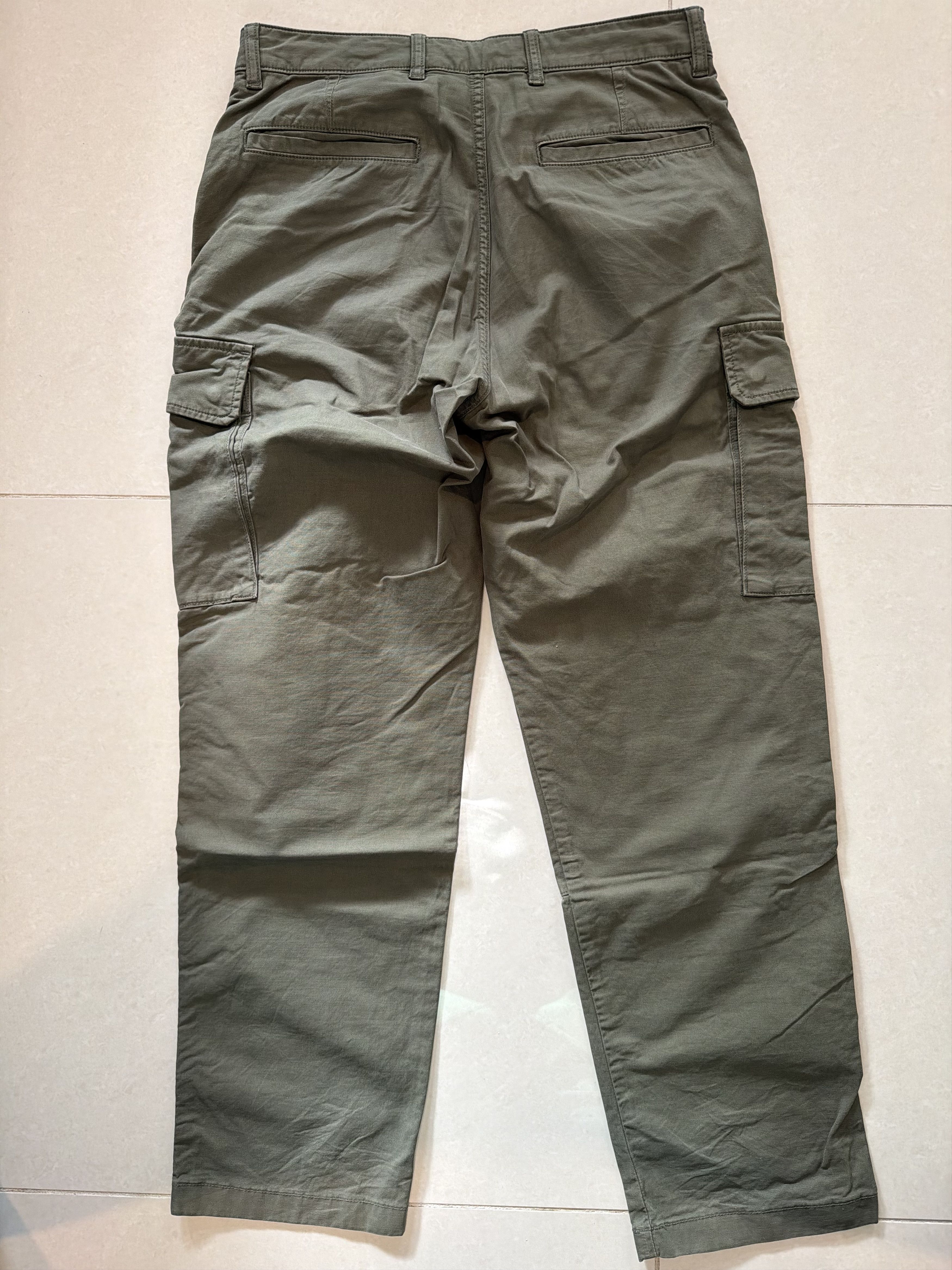 Uniqlo Uniqlo Cargo Pants Size US 30 / EU 46 - 2 Thumbnail