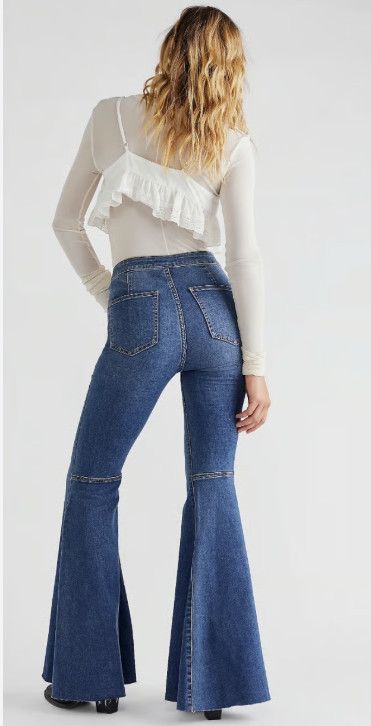Free People Free People Just Float Bell Bottom Flared Jeans ( 26 ) Size 26" / US 2 / IT 38 - 2 Thumbnail
