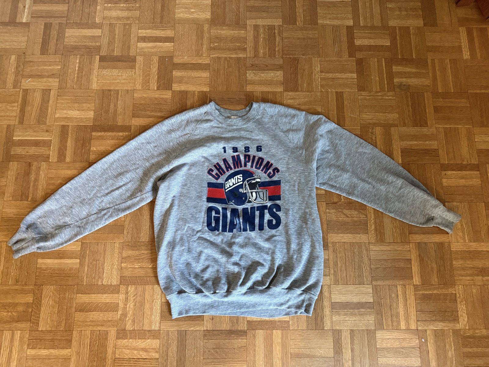 NFL New York Giants Vintage Championship Sweatshirt Size US M / EU 48-50 / 2 - 1 Thumbnail