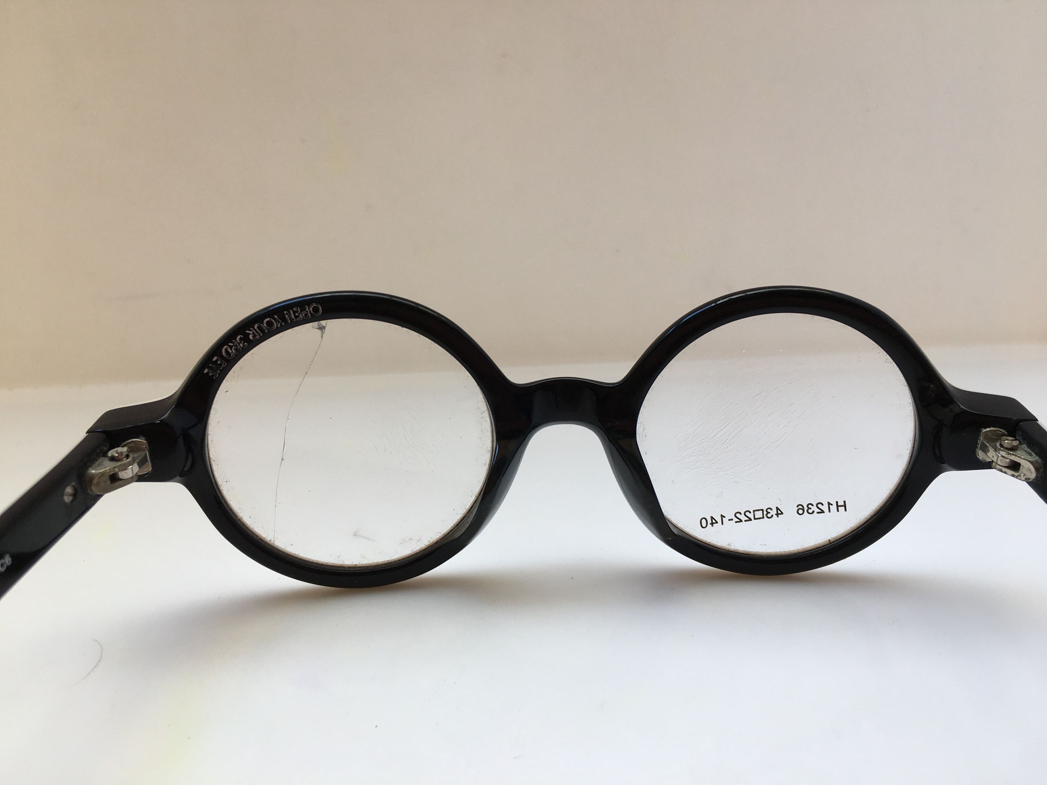 Vintage Vintage Human Skull H1236 Round Eyeglasses Frame Size ONE SIZE - 5 Thumbnail