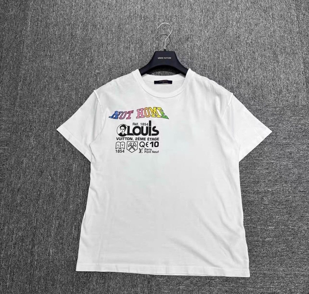 Louis Vuitton Louis Vuitton White Graphic Tee Size US L / EU 52-54 / 3 - 1 Thumbnail