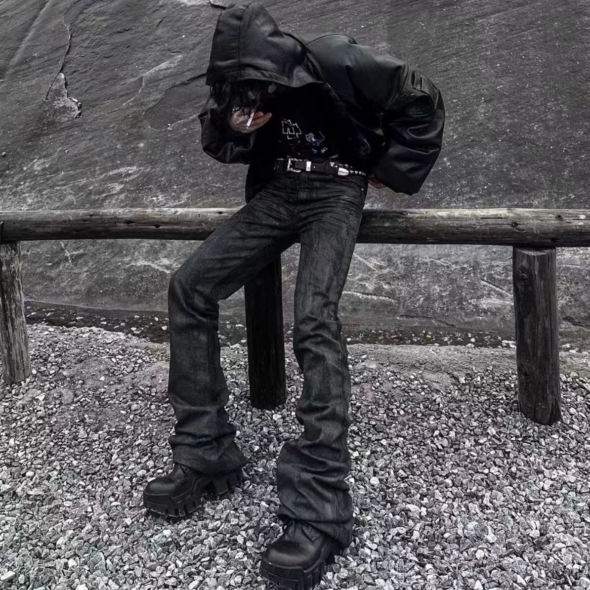 Japanese Brand × Jean Heavyweight washed and waxed micro flare hombre baggy jeans Size US 34 / EU 50 - 3 Thumbnail