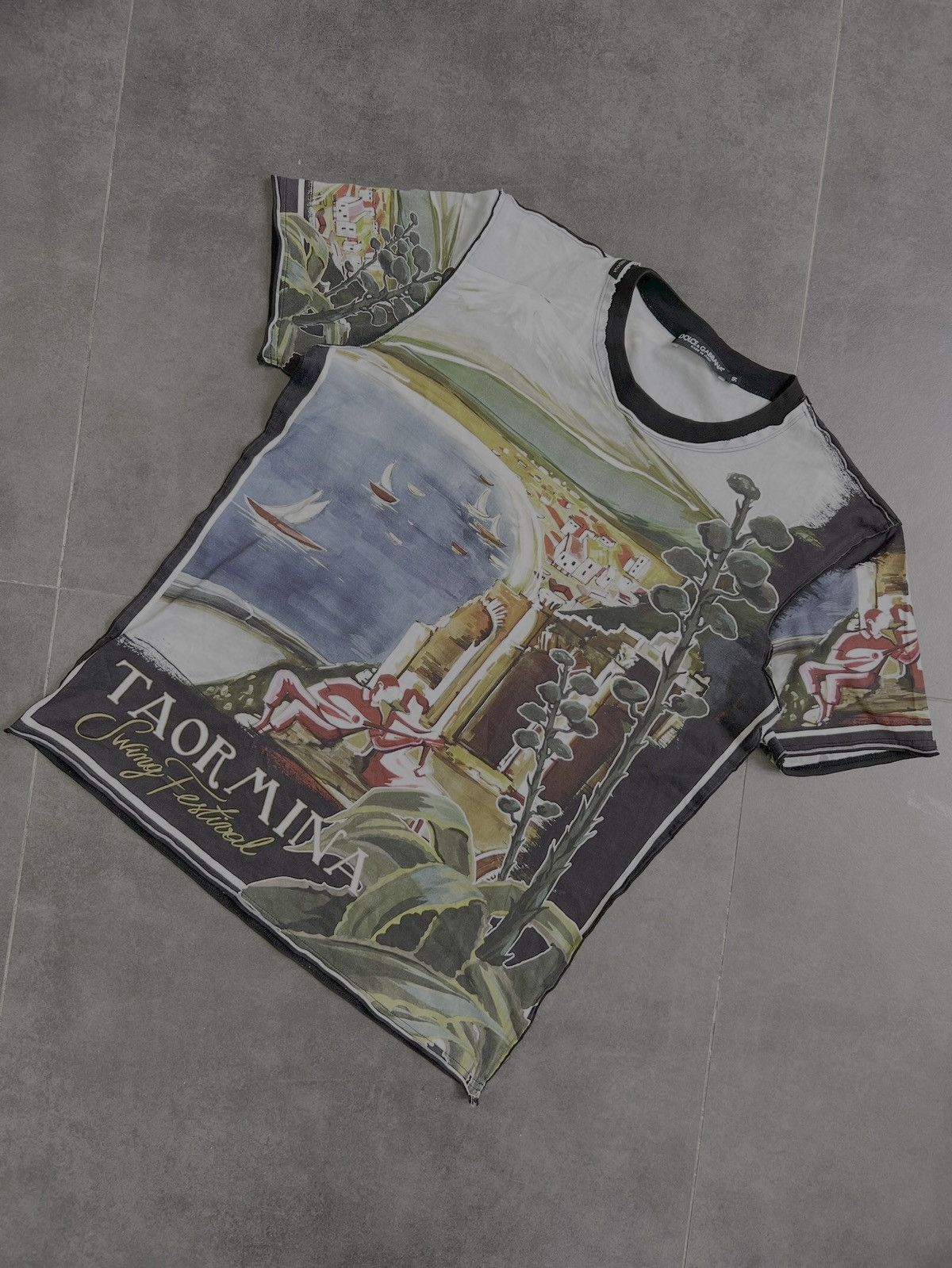 Dolce & Gabbana AW17 Dolce Gabbana overprinted Taormina postcard T shirt Size US M / EU 48-50 / 2 - 2 Thumbnail