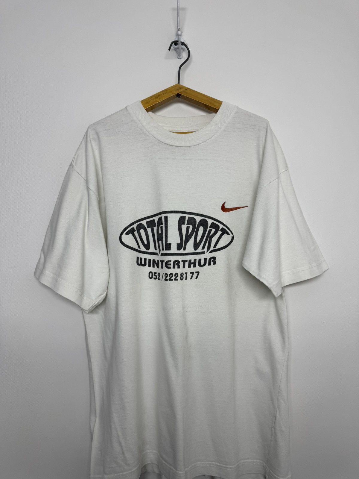 Nike Nike vintage Center logo T-shirt Size US M / EU 48-50 / 2 - 3 Thumbnail