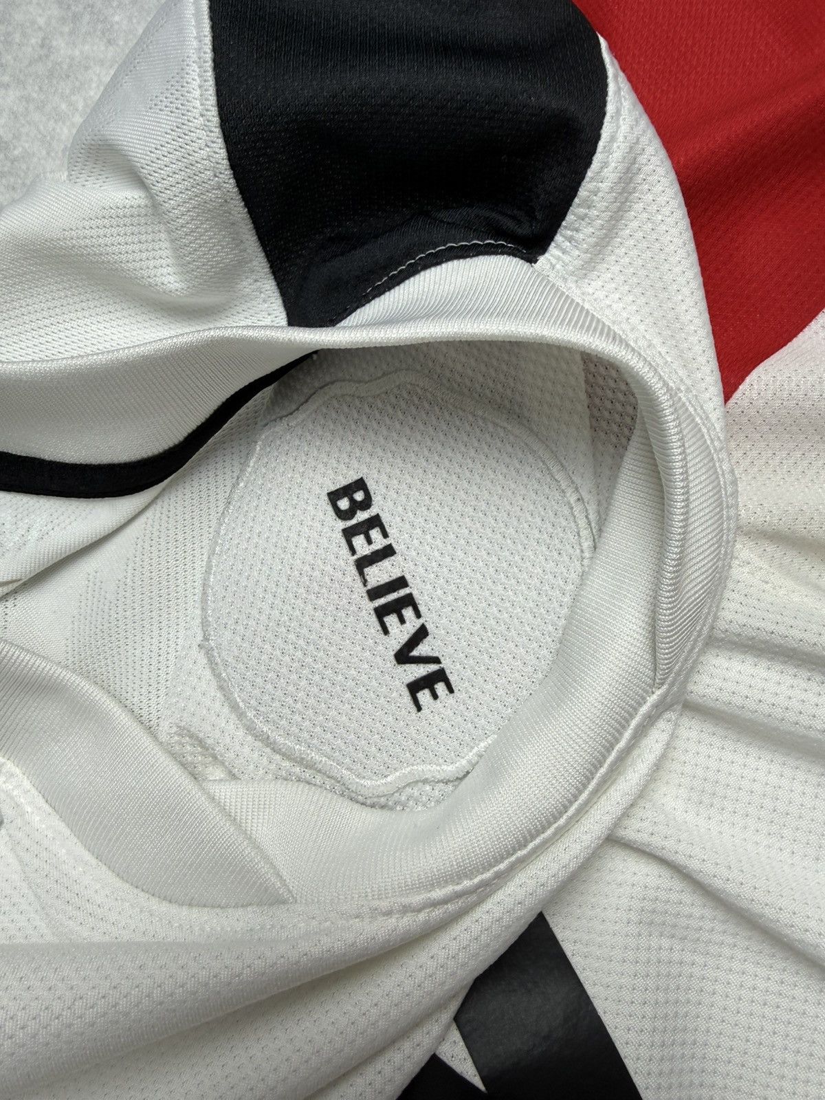Nike 2010-11 Manchester United Nike Aon Football Shirt white S Size US S / EU 44-46 / 1 - 6 Thumbnail