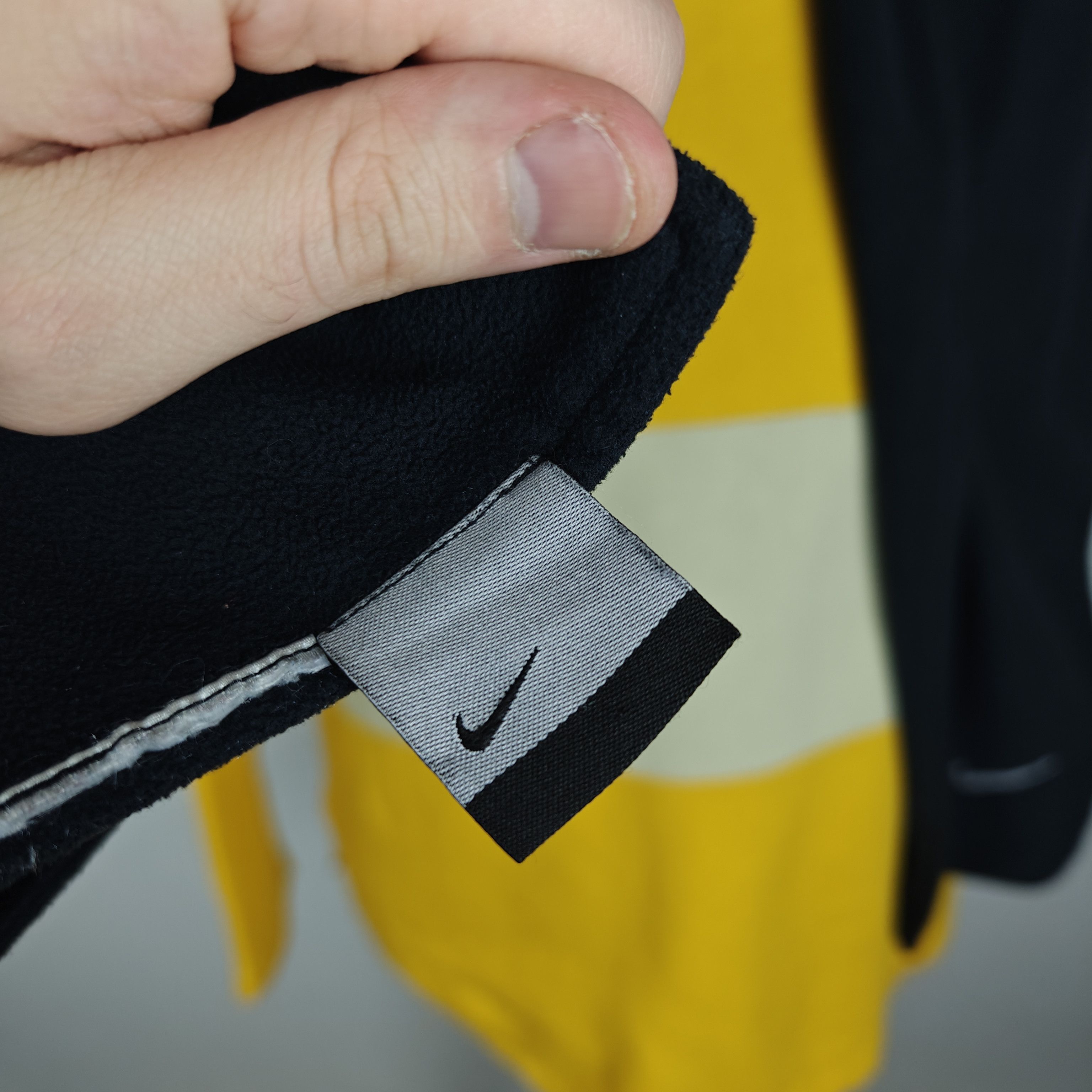 Nike Nike Vintage Fleece Scarf Black Swoosh Logo Size ONE SIZE - 4 Thumbnail