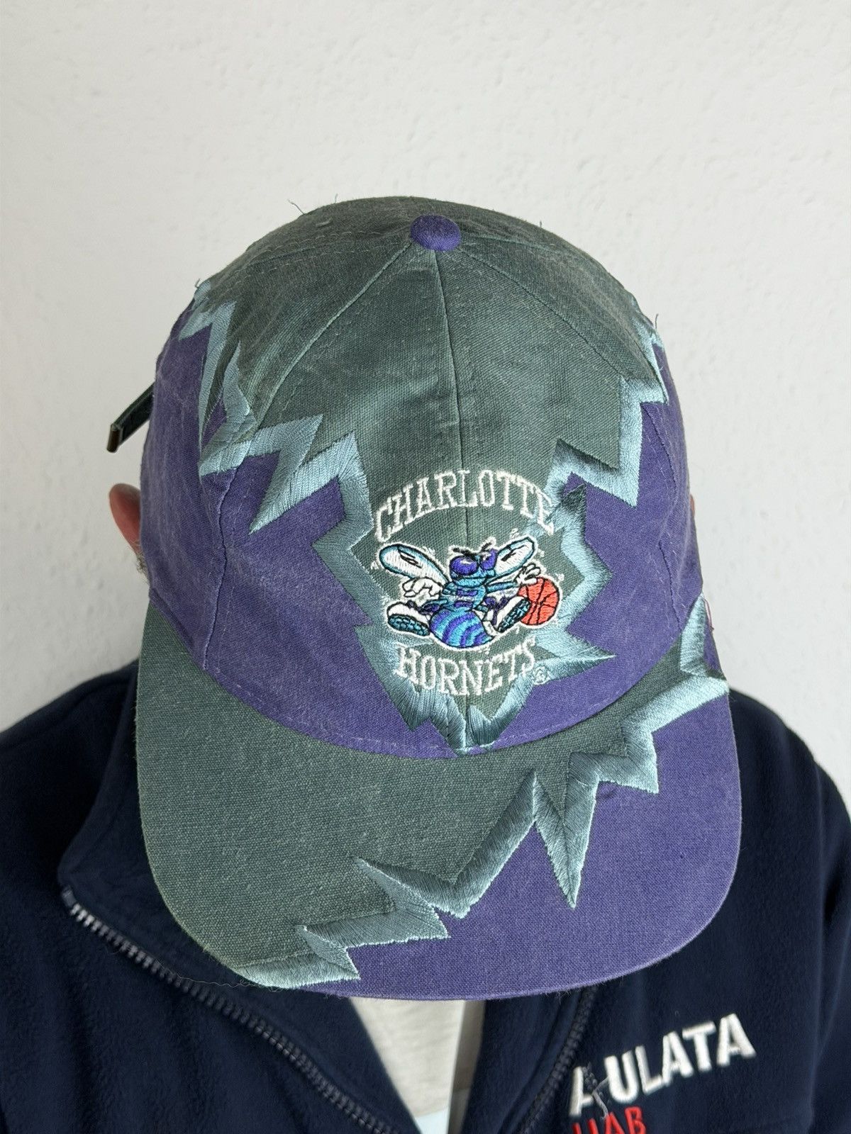 Drew Pearson CHARLOTTE HORNETS Vintage 90s Drew Pearson Snapback Hat Size ONE SIZE - 2 Thumbnail