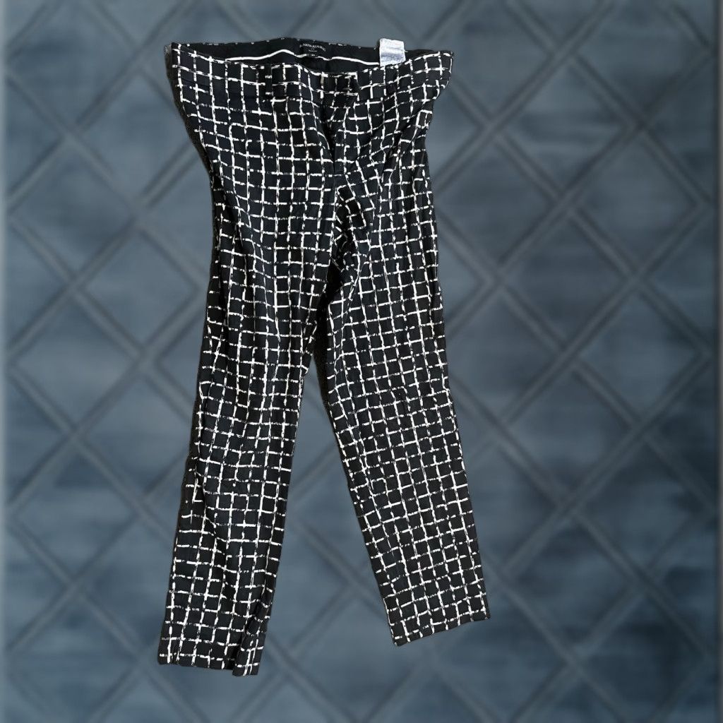 Banana Republic Banana Republic Sloan Slim Plaid Black Ankle Pants Size 10 Women Cropped Slimming Regular 25 in Inseam Size 32" / US 10 / IT 46 - 1 Thumbnail