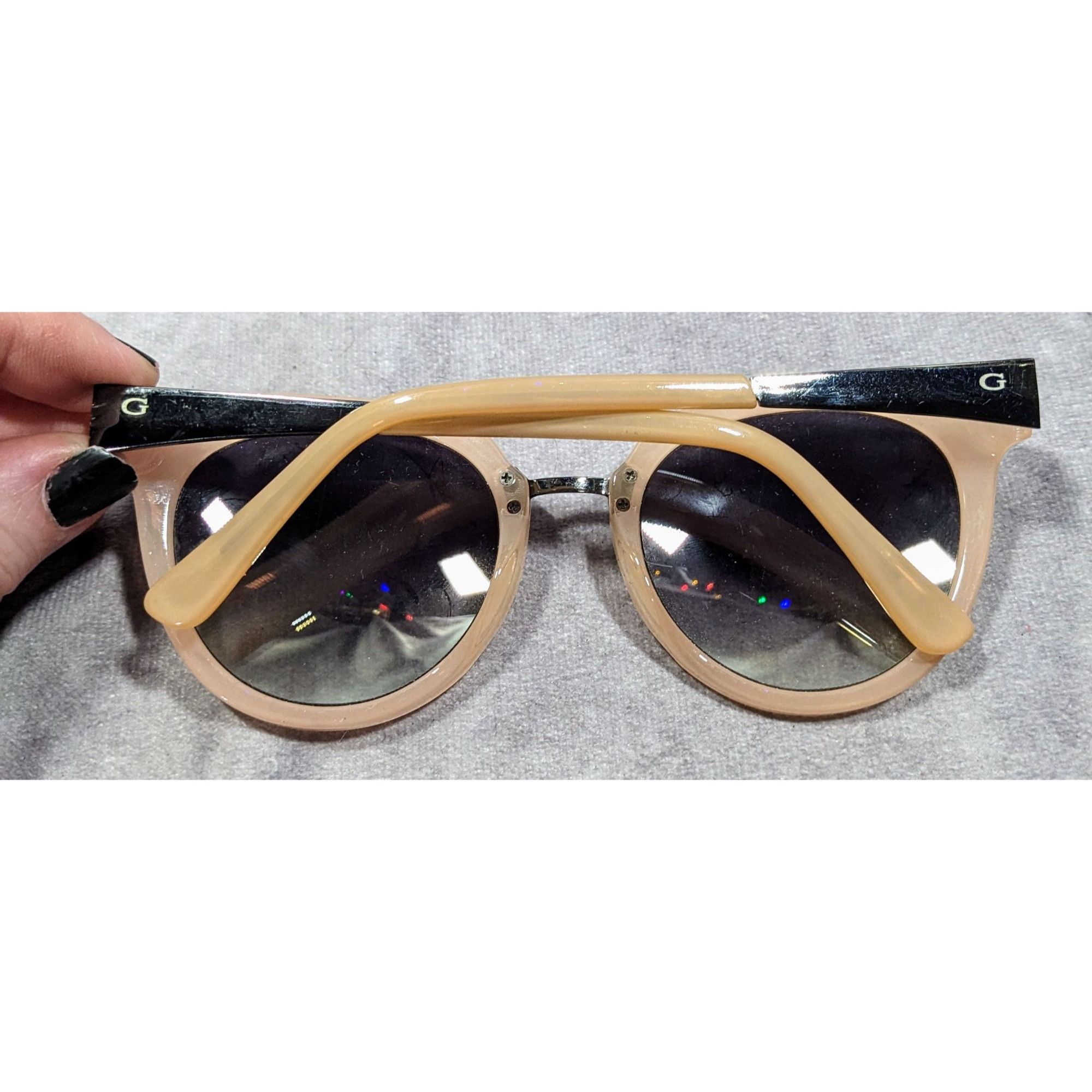 Guess Guess Chunky Retro Nude And Silver Tone Sunglasses Size ONE SIZE - 4 Thumbnail
