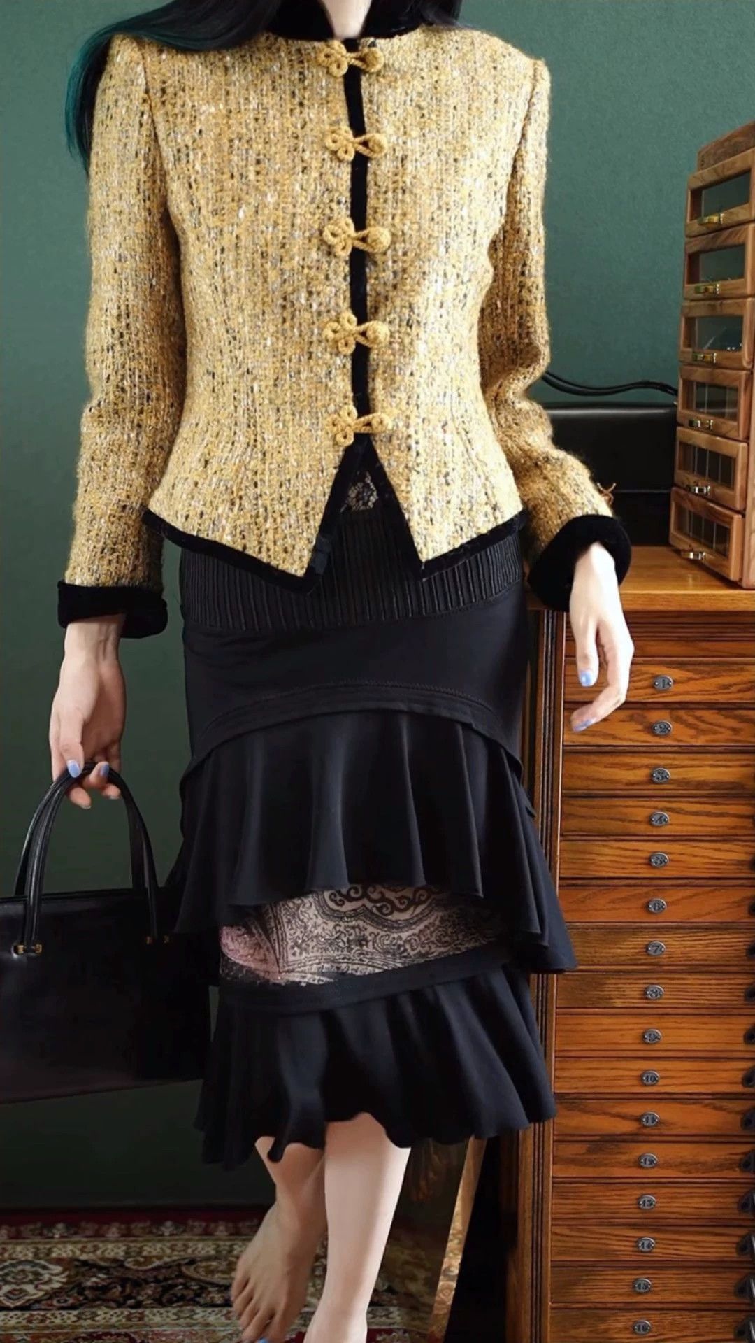 Emanuel Ungaro Ungaro Vintage Tweed Velvet Collar Blazer Mustard Size M / US 6-8 / IT 42-44 - 1 Thumbnail