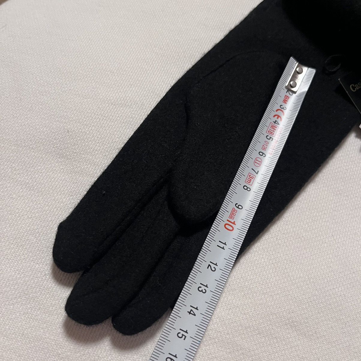 Saint Laurent Paris × Yves Saint Laurent Yves Saint Laurent Gants Cashmere Gloves Womens Size ONE SIZE - 13 Thumbnail