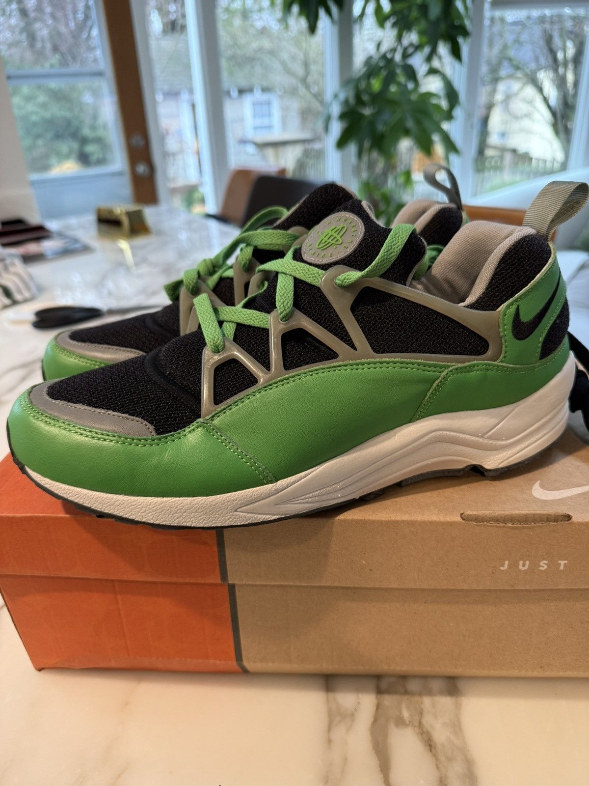 Stussy Nike Air Huarache Light sz11 Green Black Vintage Stussy Size US 11 / EU 44 - 2 Thumbnail