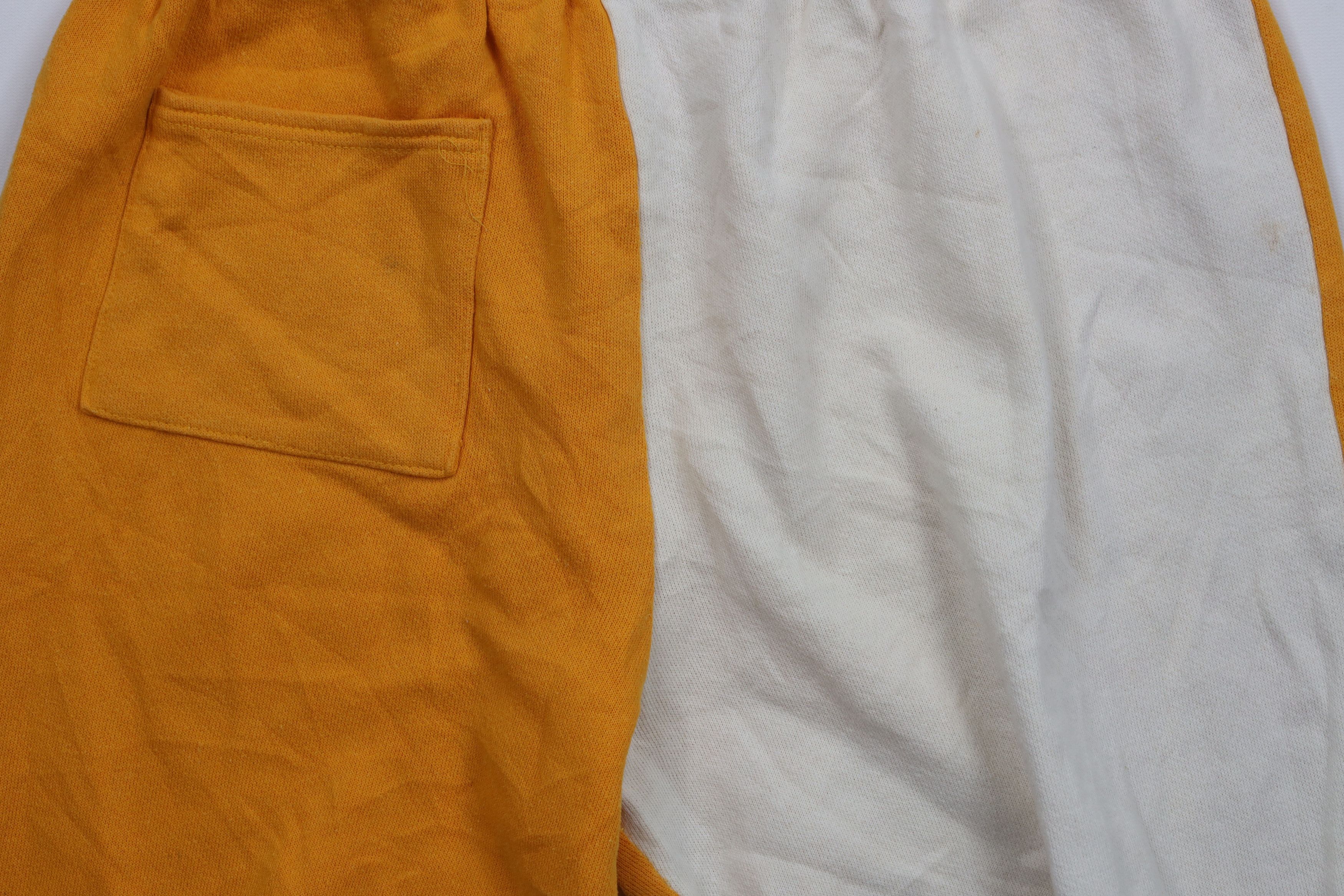 Vintage Vintage 90s Streetwear Block Bears Sweatpants Shorts USA Size US 36 / EU 52 - 13 Thumbnail