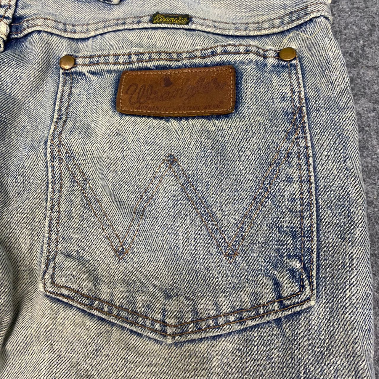 Vintage Vintage Wrangler Buckle Back Selvegde Distressed Denim Size US 31 - 18 Thumbnail