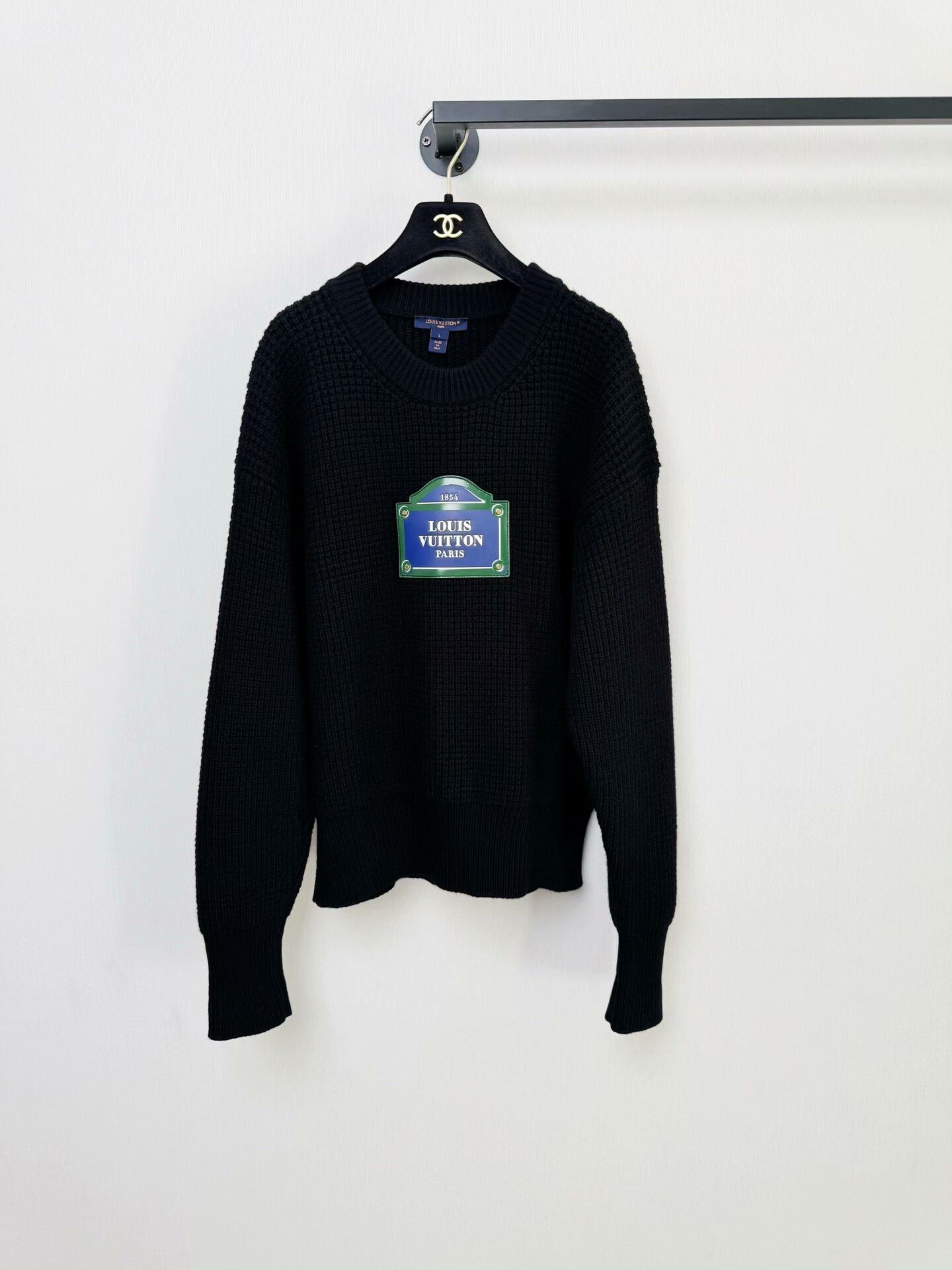 Louis Vuitton Louis Vuitton Black Sweater L Size Size US L / EU 52-54 / 3 - 1 Thumbnail