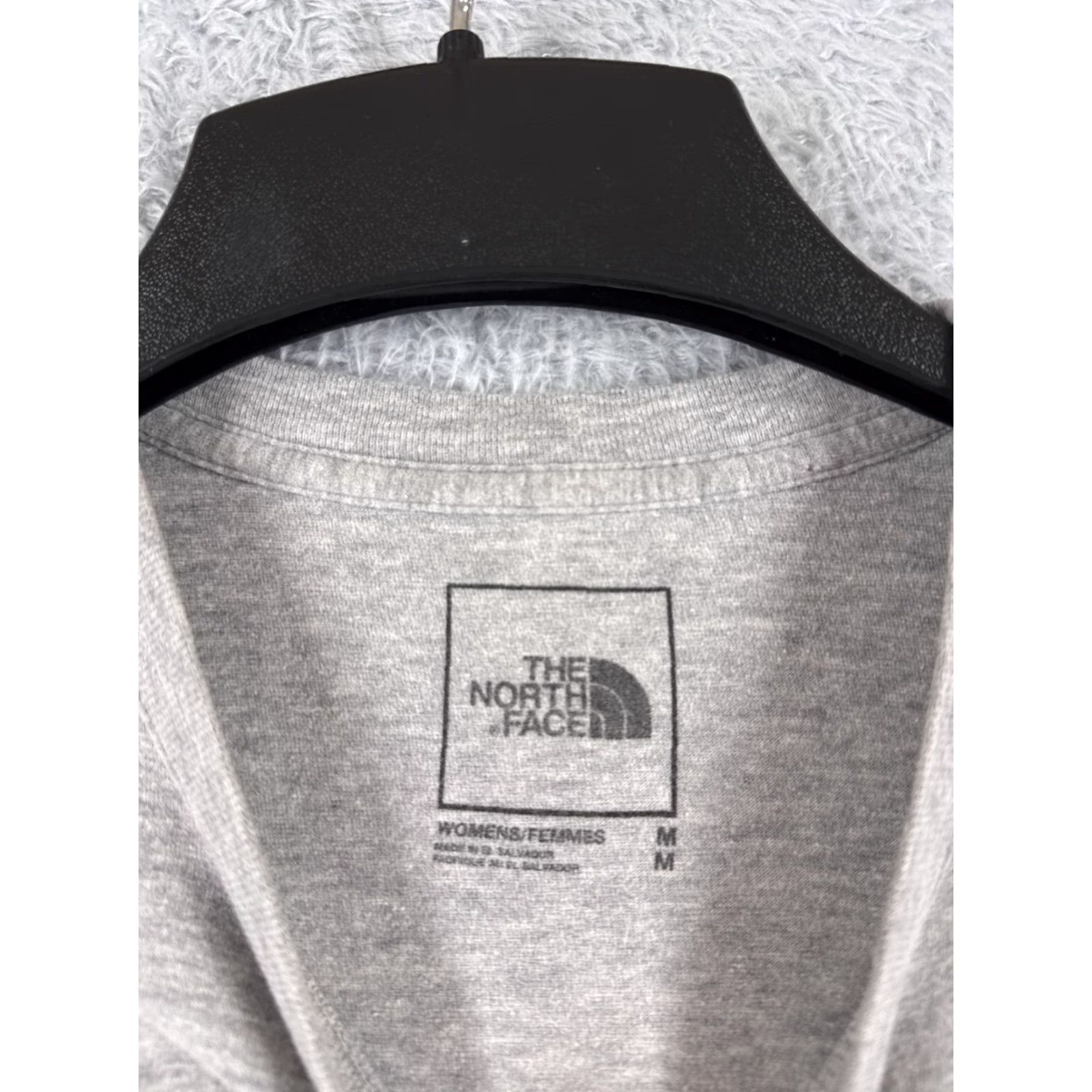 The North Face The North Face Women's T-Shirt Medium Gray Short Sleeve Crew Neck Cotton Blend Casual Active Wear Size M / US 6-8 / IT 42-44 - 7 Thumbnail