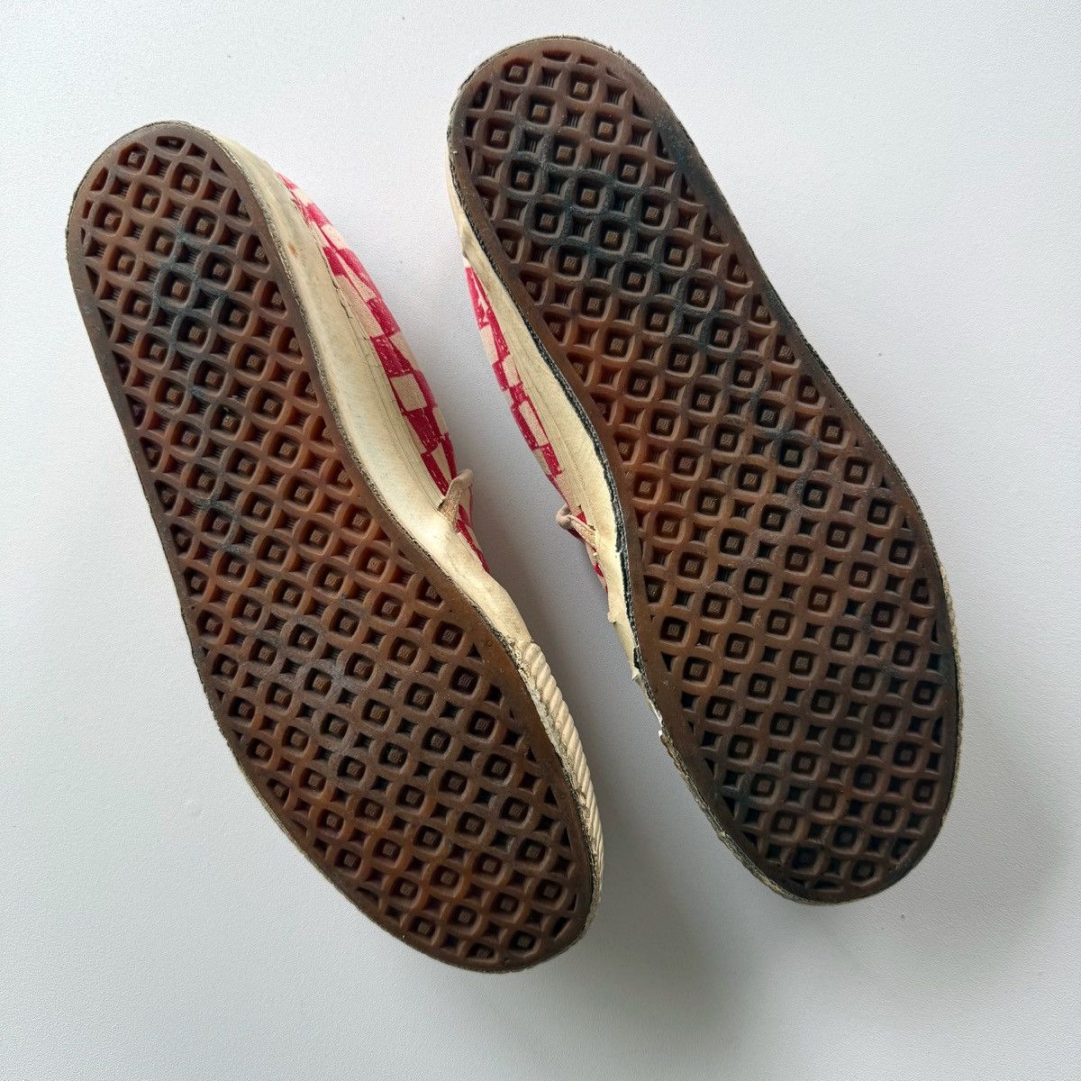 Undercover × Vans Undercover AW03 Paper Doll Checkerboard Slip On Vans Size US 10 / EU 43 - 9 Thumbnail