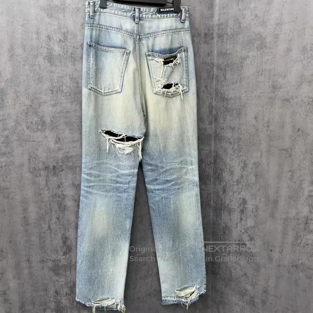 Balenciaga Balenciaga Embroidered Logo Distressed Jeans. Size US 29 - 4 Thumbnail