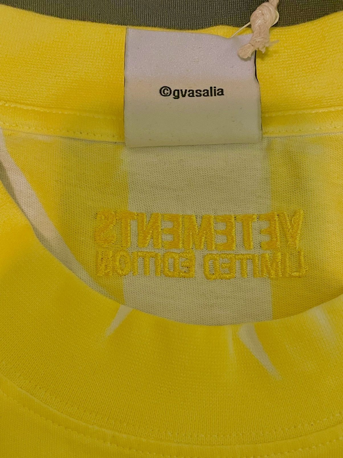 Vetements VETEMENTS 👾⚡️Yellow Game Changing T-shirt *LIMITED EDITION* Size US M / EU 48-50 / 2 - 14 Thumbnail