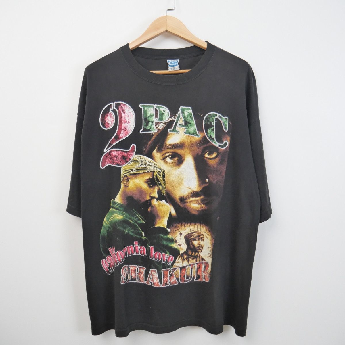 Other Vintage 2Pac 90s Shirt Size US XL / EU 56 / 4 - 1 Thumbnail