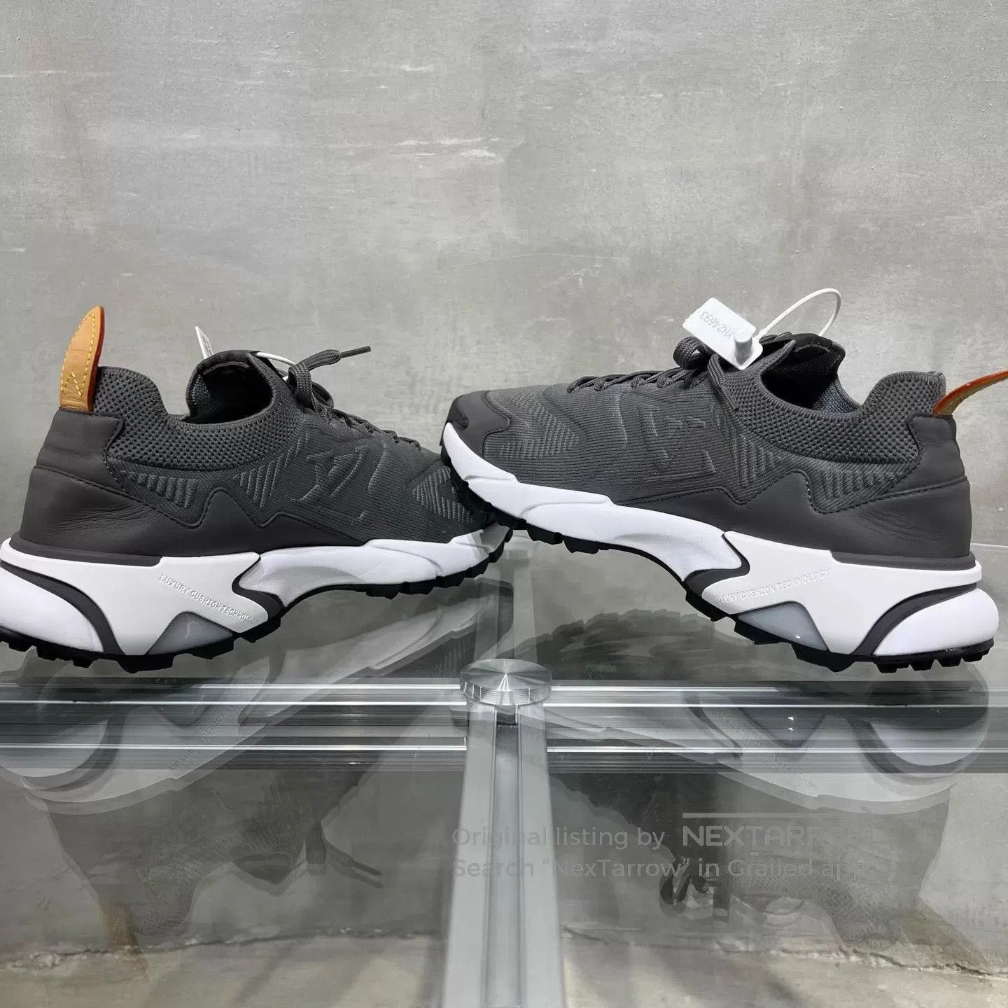 Louis Vuitton Gray Lowtop Sneakers Size 9. Size US 9 / EU 42 - 5 Thumbnail
