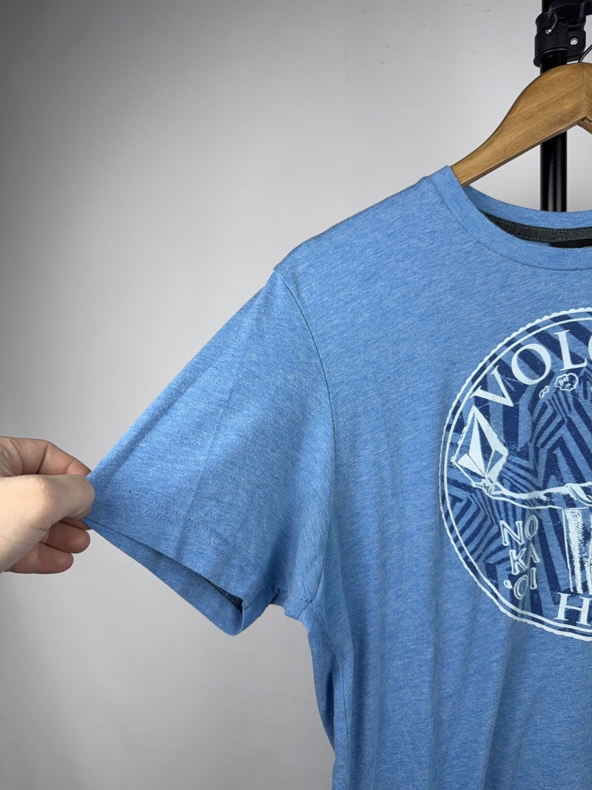 Volcom Volcom 90s Surf Honolulu USA Hawaii Graphic T-Shirt Blue Size US M / EU 48-50 / 2 - 3 Thumbnail