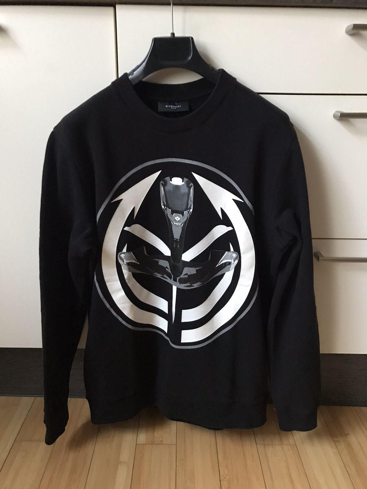 Givenchy Amazing Givenchy by RT sweater size M fit true to size M Size US M / EU 48-50 / 2 - 1 Thumbnail