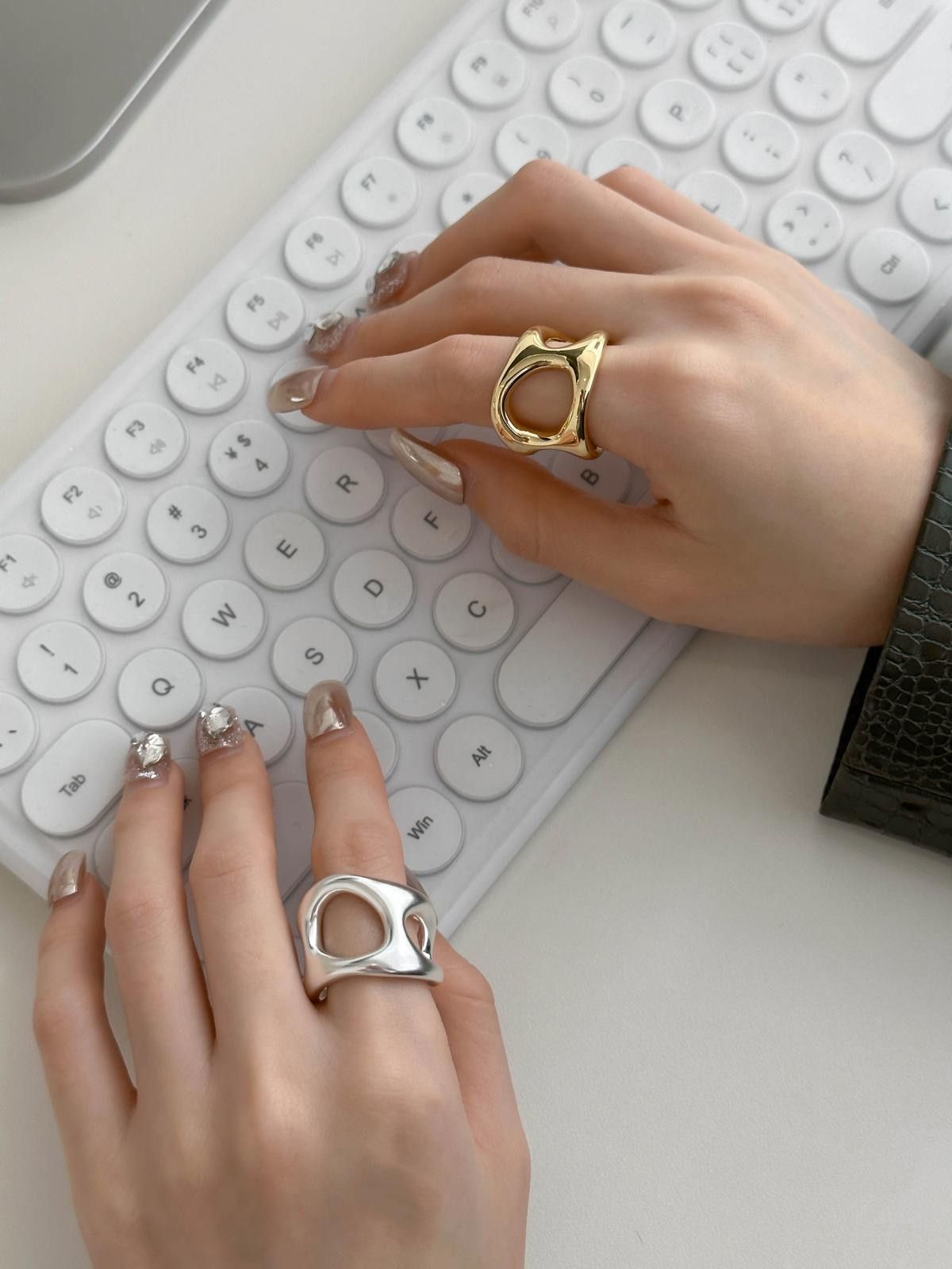 Jewelry Liquid Metal Chunky Hollow Open Adjustable Set Of Rings Size ONE SIZE - 4 Thumbnail