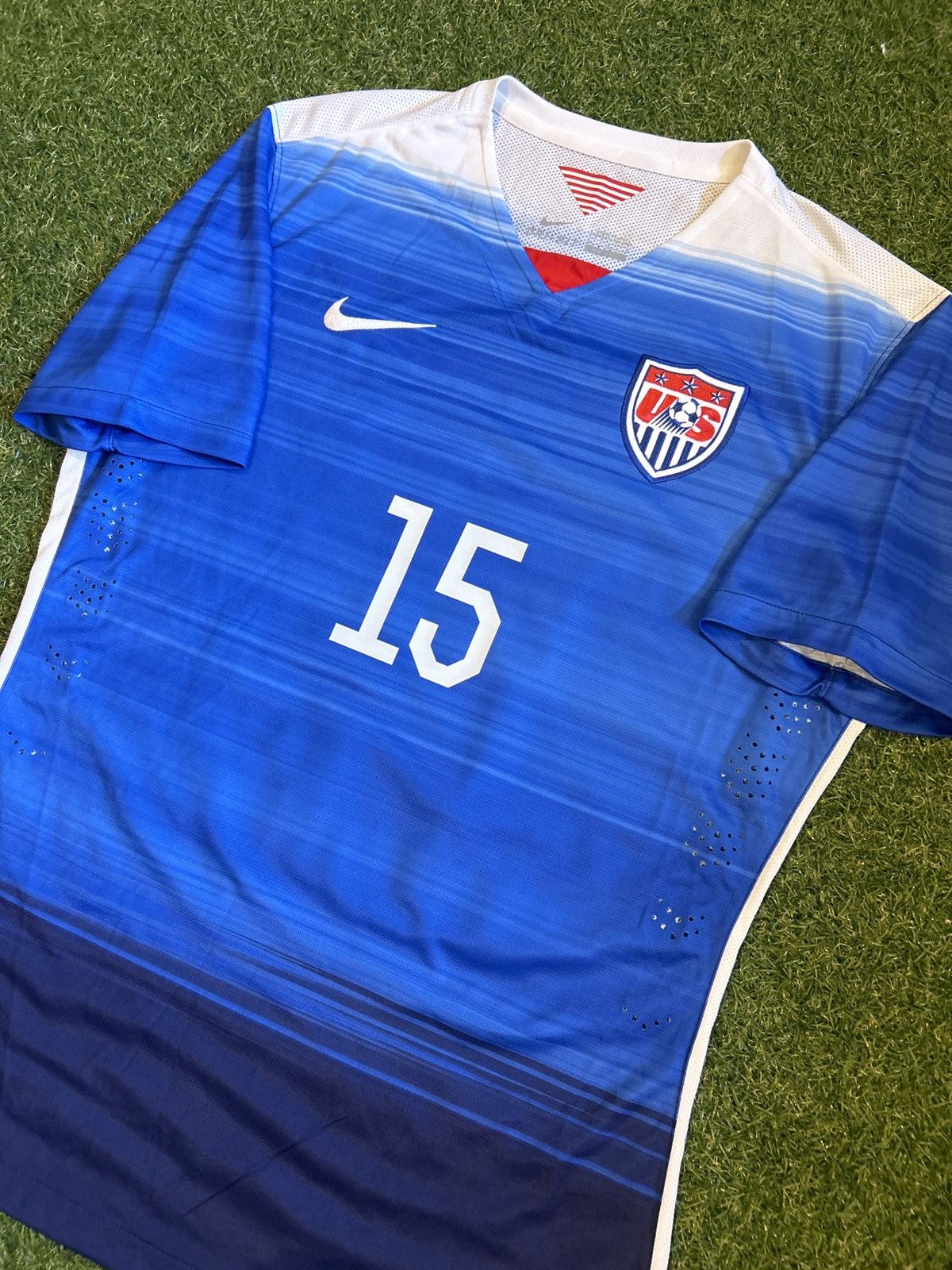 Nike 15/16 USA Ream Away Shirt Size US L / EU 52-54 / 3 - 4 Thumbnail