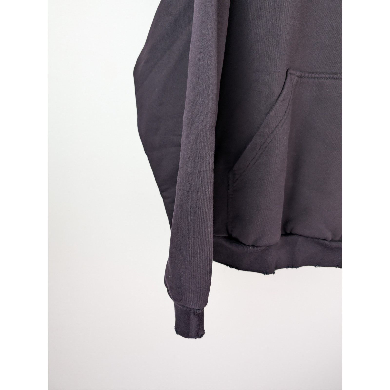 Balenciaga o1rshd1 Pierced Round Hoodie in Washed Black Size US M / EU 48-50 / 2 - 6 Thumbnail