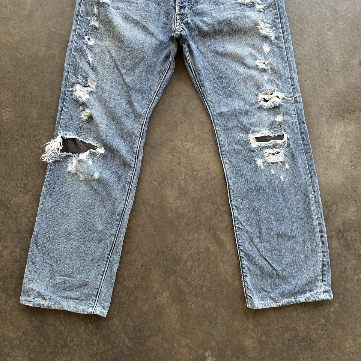 Japanese Brand Vintage Japanese Raw Faded Denim Jeans Made In Japan Size 31 Size US 31 - 2 Thumbnail