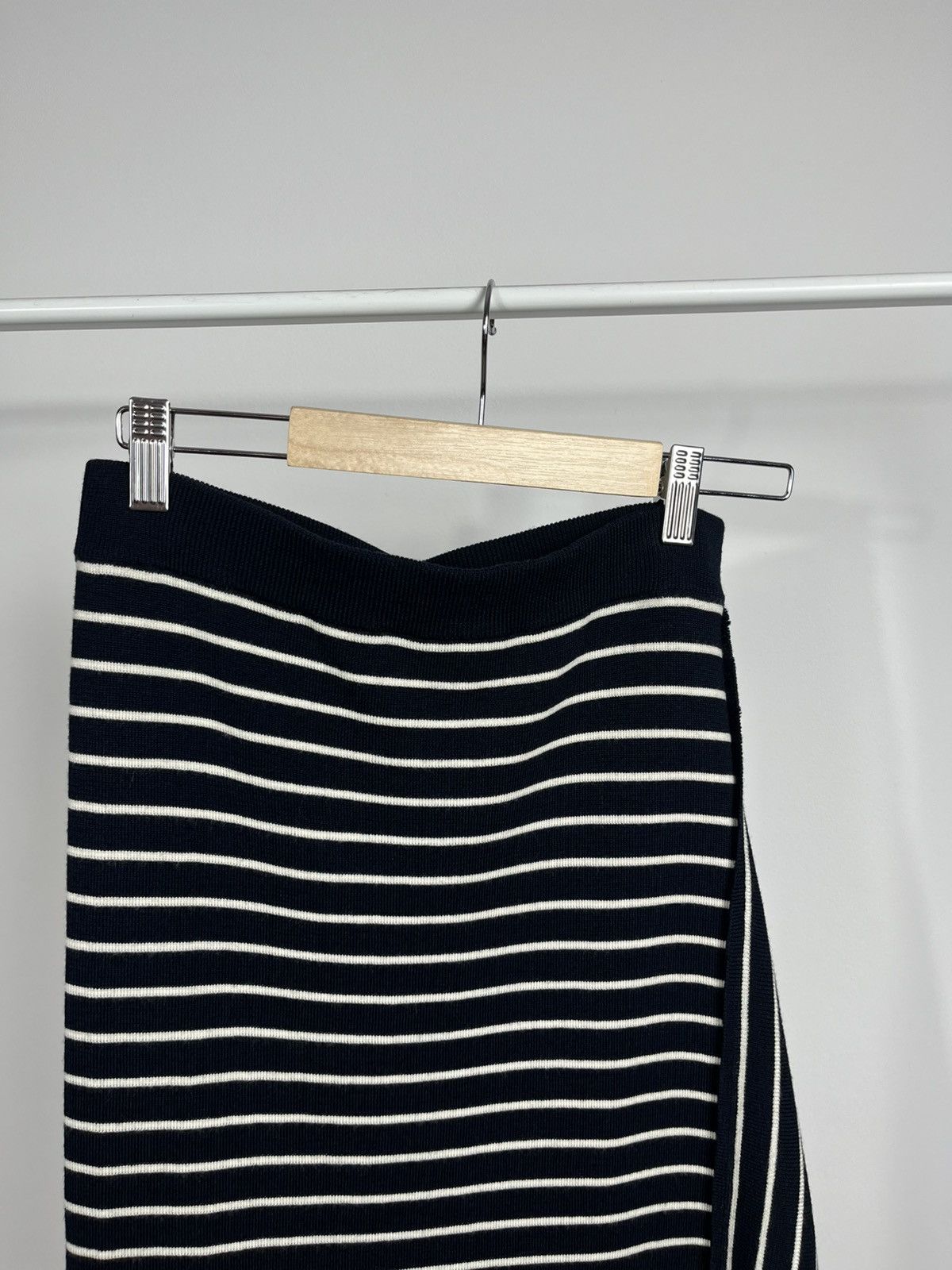 JW Anderson JW Anderson Women’s Striped Merino Wool Asymmetric Skirt S Size 28" / US 6 / IT 42 - 3 Thumbnail
