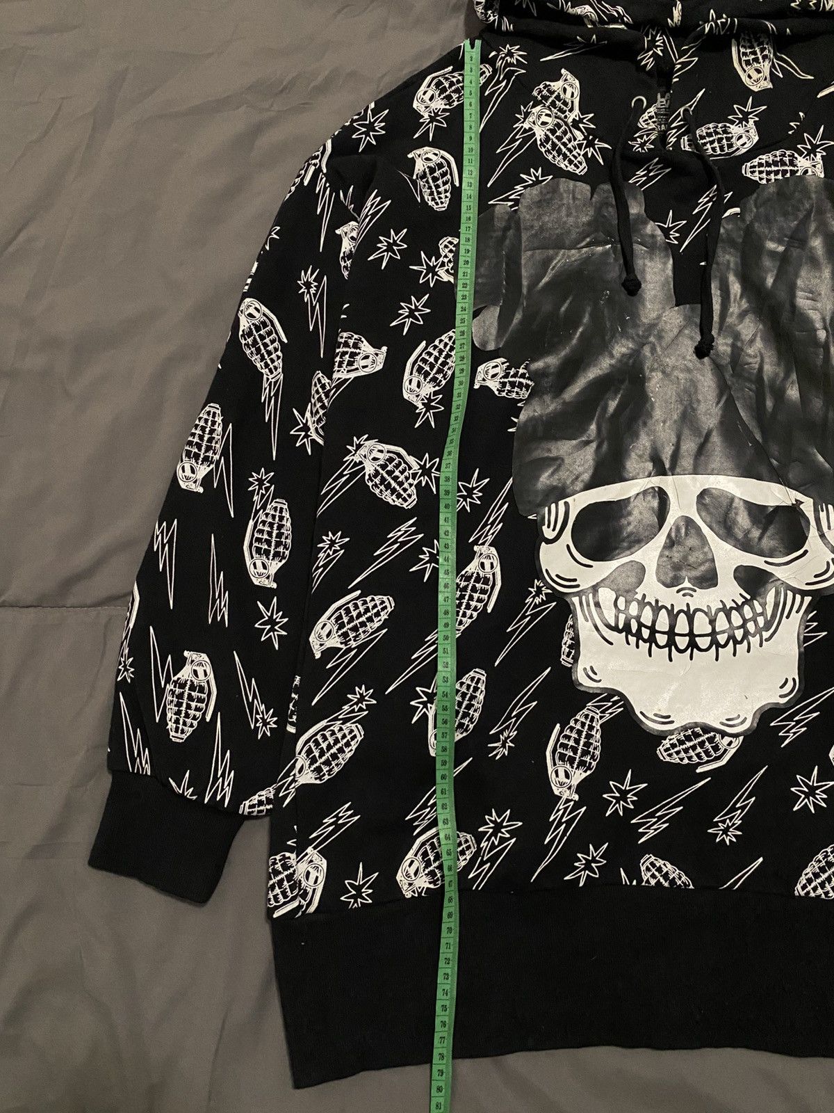 If Six Was Nine × Japanese Brand × Le Grande Bleu (L.G.B.) GLAD NEWS MICKEY SKULL GRENADE PONCHO HOODIES Size US M / EU 48-50 / 2 - 9 Thumbnail