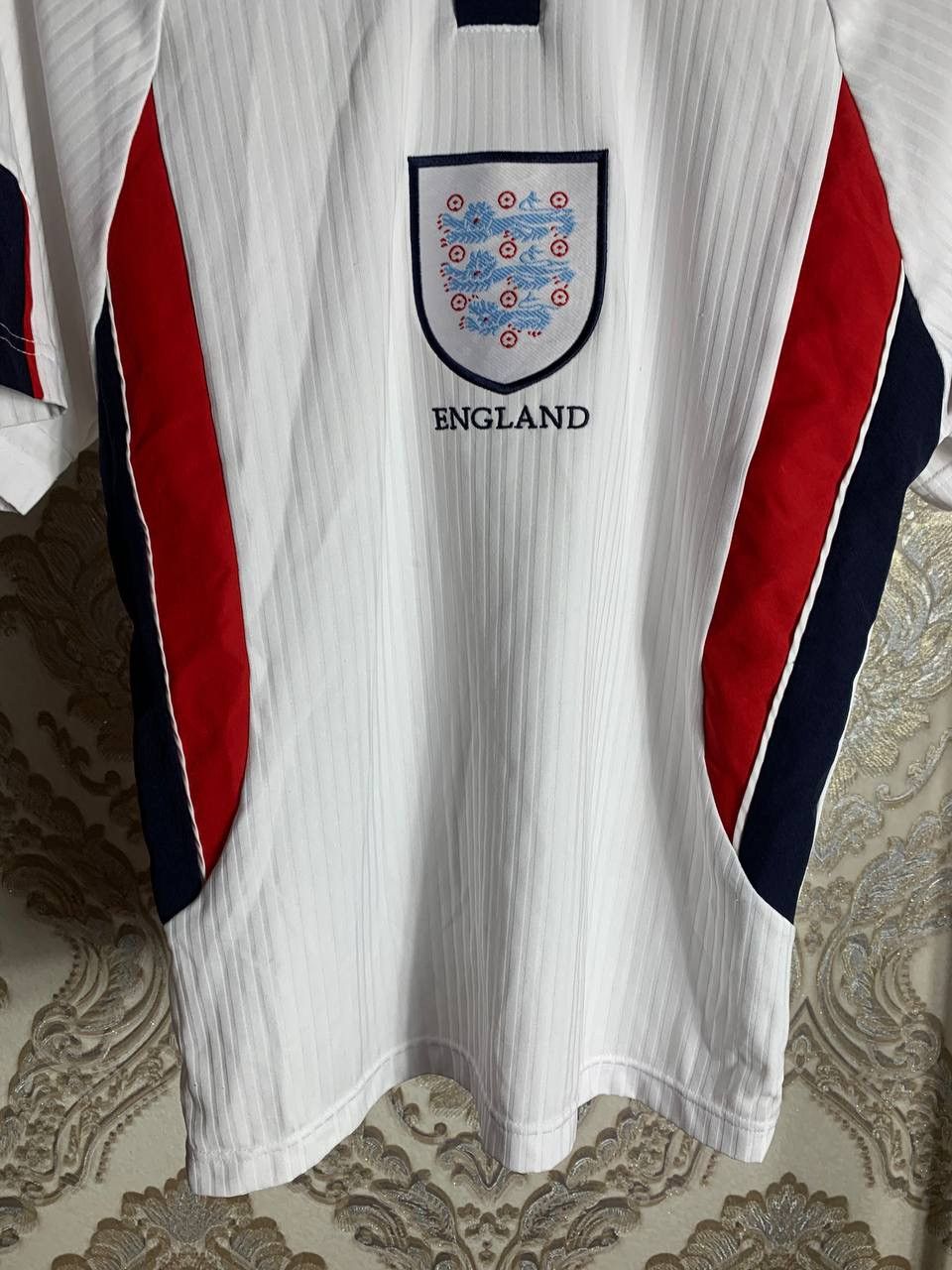 Vintage VINTAGE UMBRO ENGLAND RETRO SOCCER JERSEY MANCHESTER Y2K 90s Size US M / EU 48-50 / 2 - 4 Thumbnail