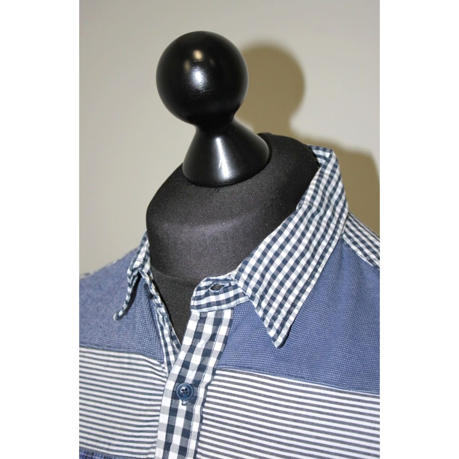 Desigual Desigual Mens shirt XL Long Sleeve Collared Button-Up Multicoloured Casual Shirts Men World Size US XL / EU 56 / 4 - 5 Thumbnail