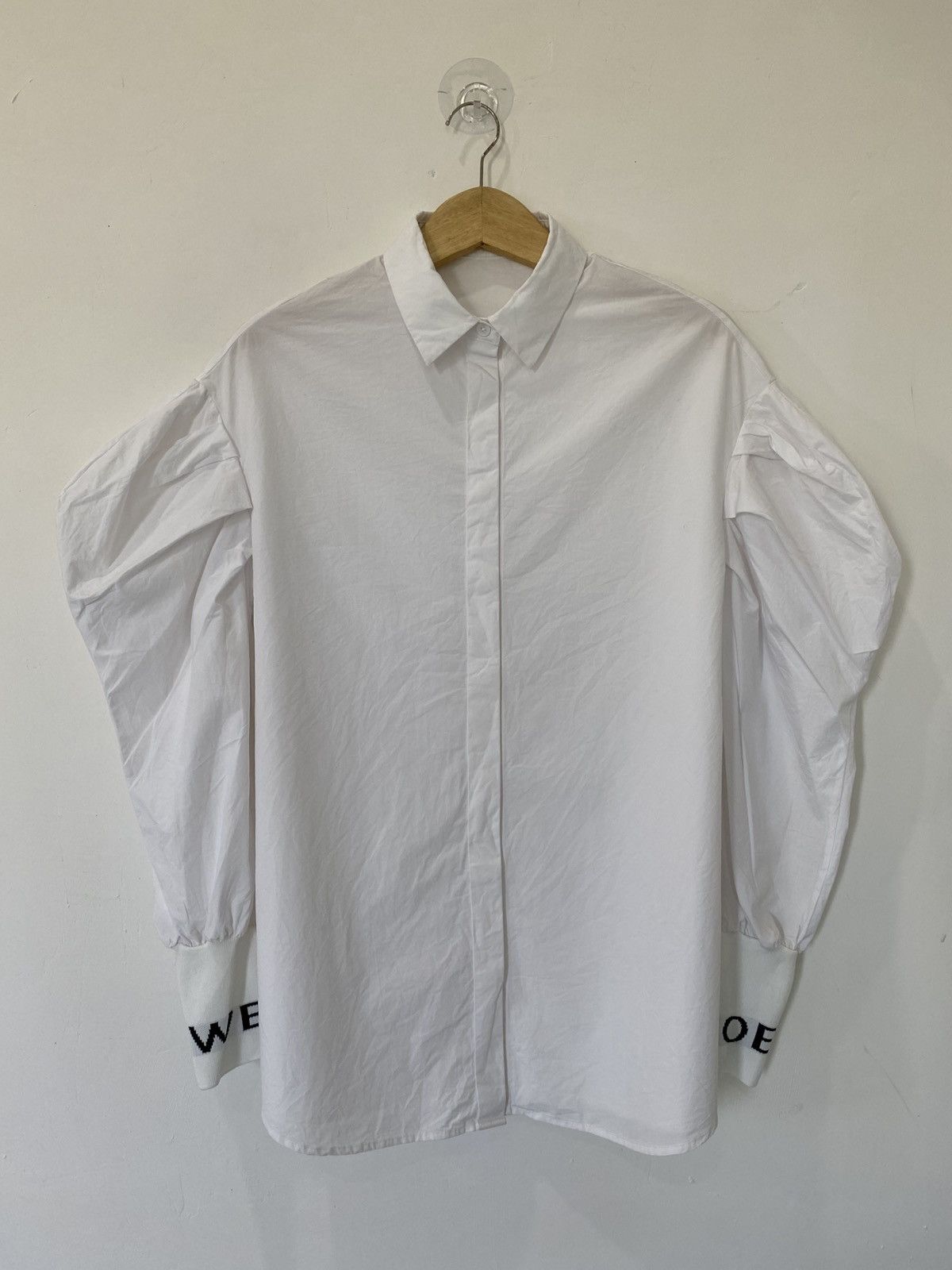 Loewe balloon white shirt goya 4