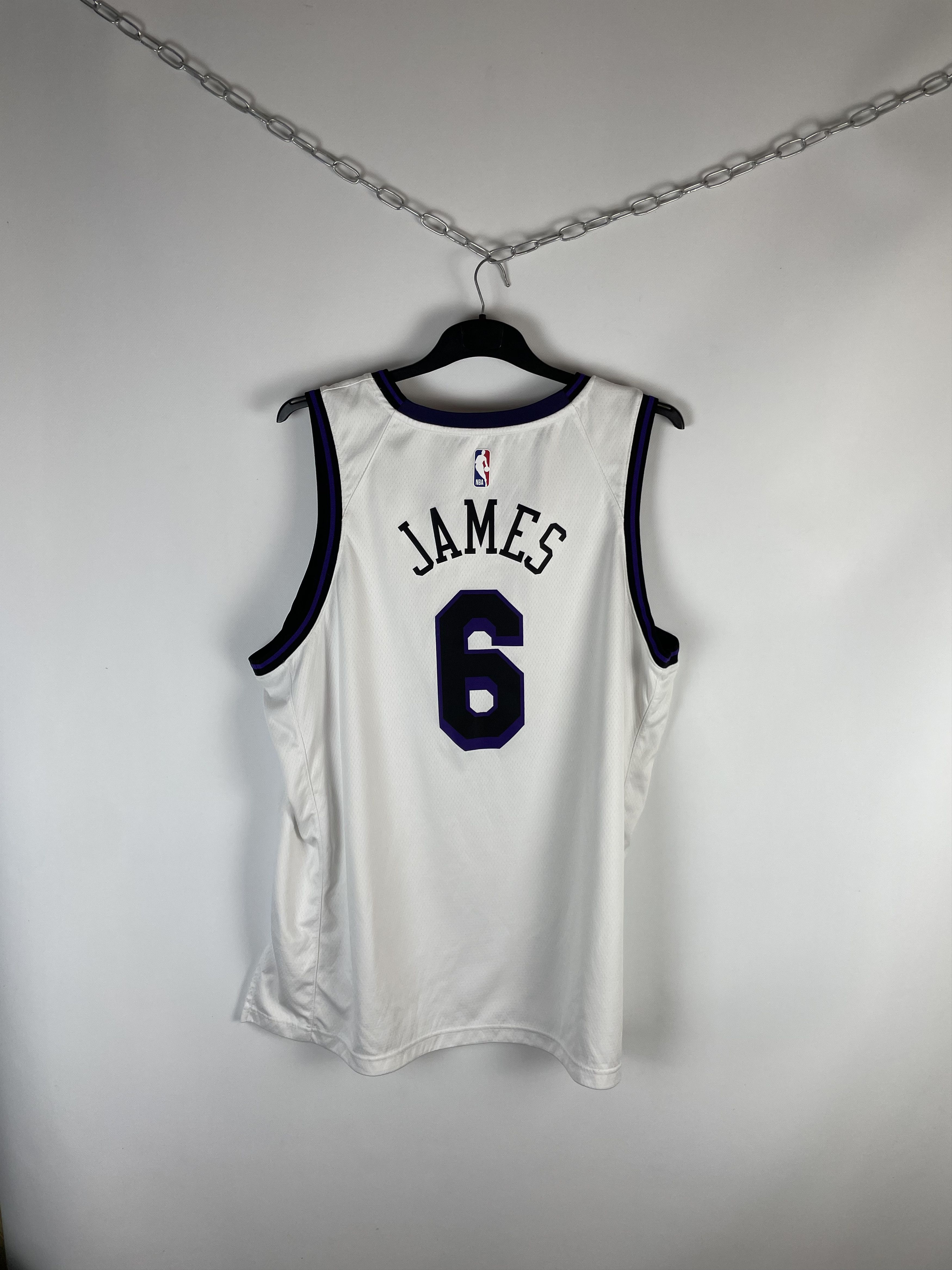 NBA Nike Los Angeles LA 6 James jersey Size US XXL / EU 58 / 5 - 8 Thumbnail