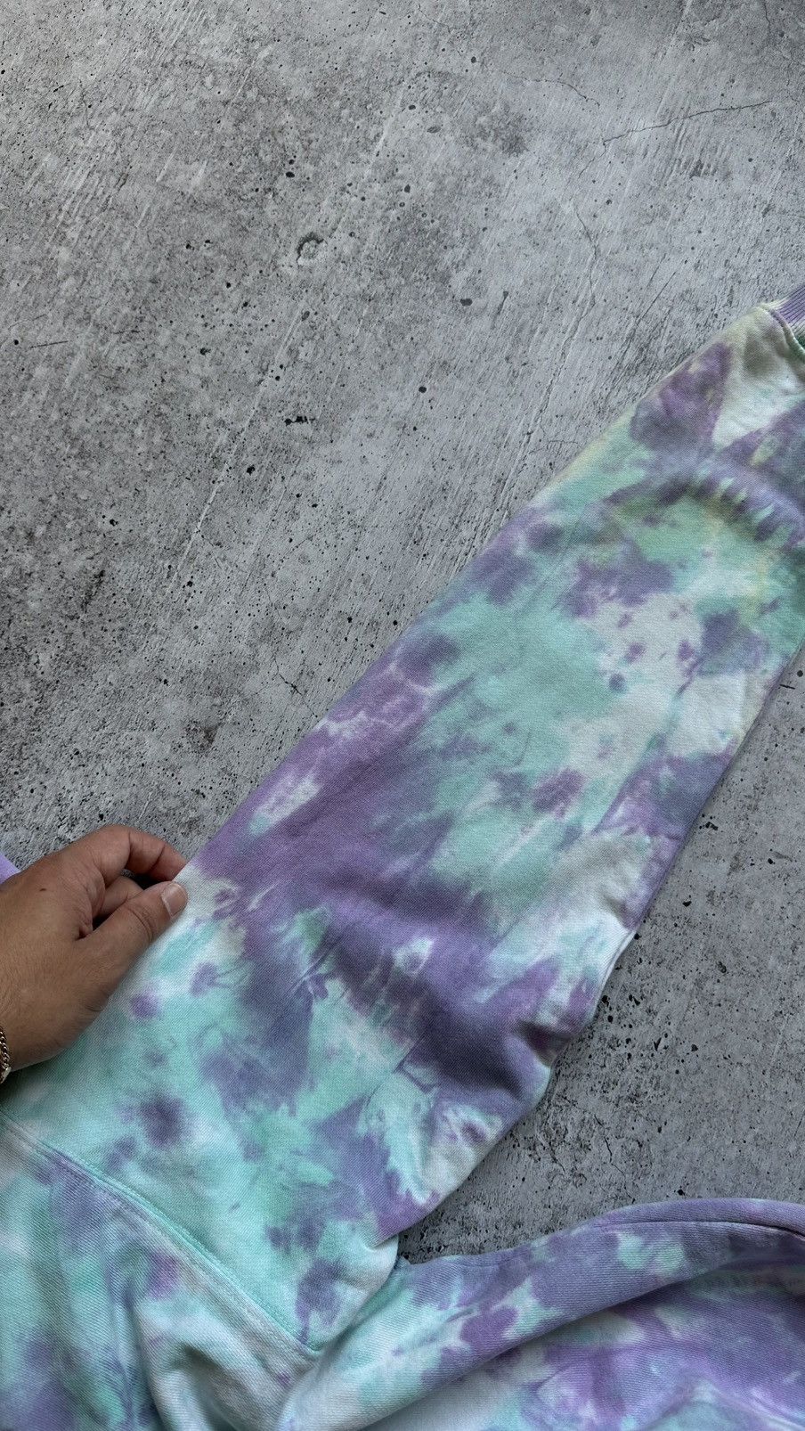 Diesel DIESEL HOOK TIE-DYE OVERSIZED HOODIE Size XS / US 0-2 / IT 36-38 - 24 Thumbnail