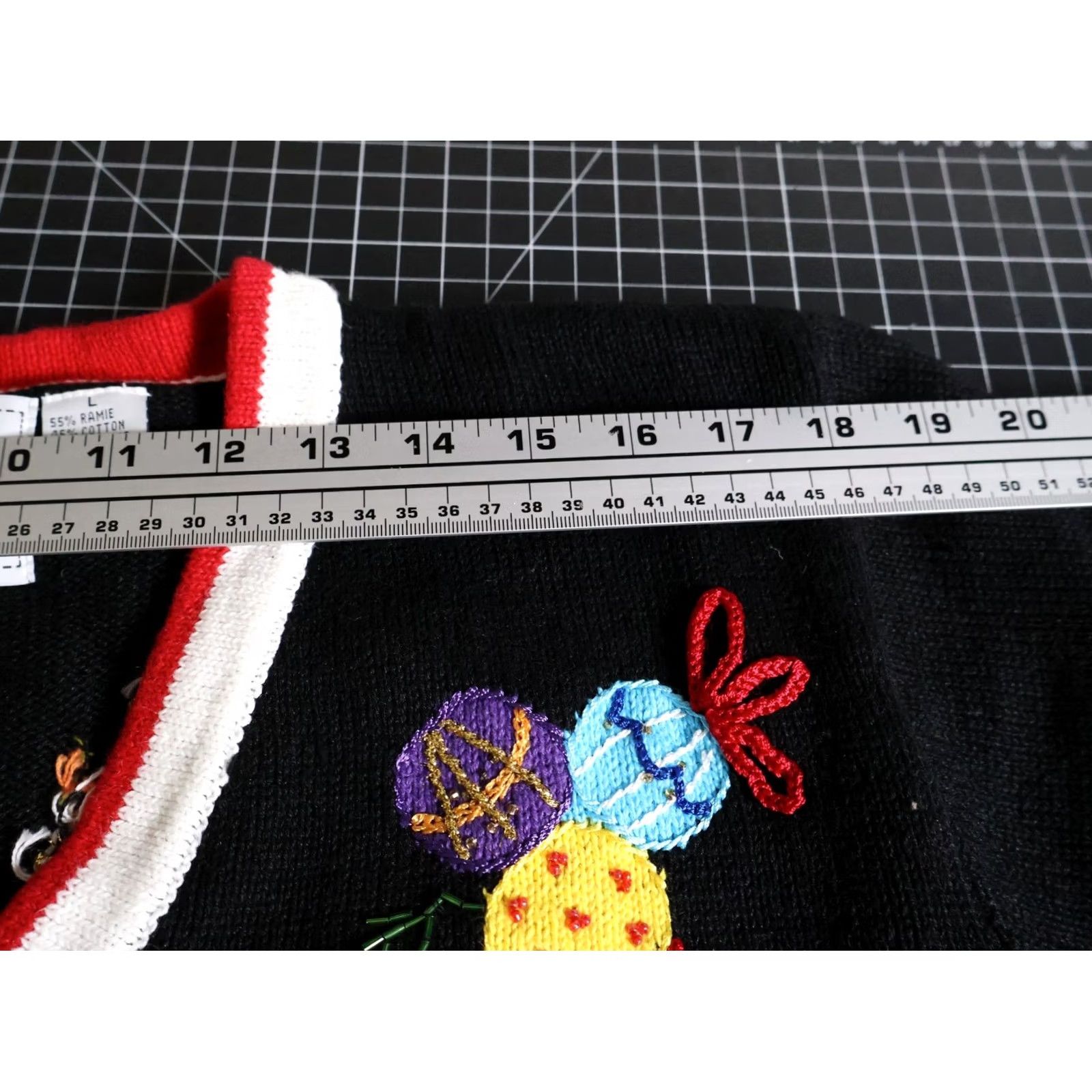 Vintage VINTAGE Storybook Knits Cardigan Sweater Women's Large Black Christmas 90s VTG Christmas motif chunky-knit Size L / US 10 / IT 46 - 7 Thumbnail