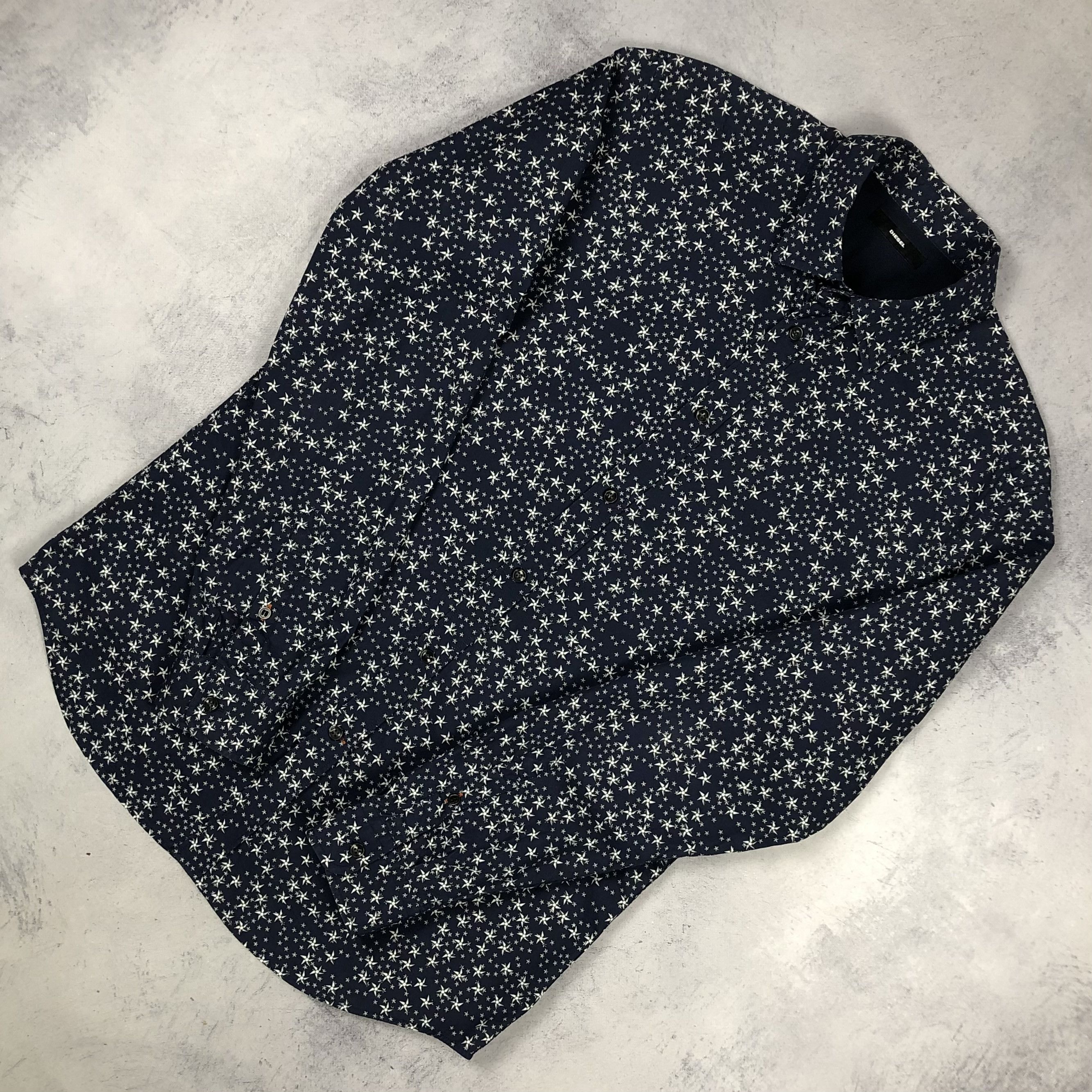 Diesel Diesel Pinwheel Star Pattern Button-up Shirt Size US XL / EU 56 / 4 - 2 Thumbnail