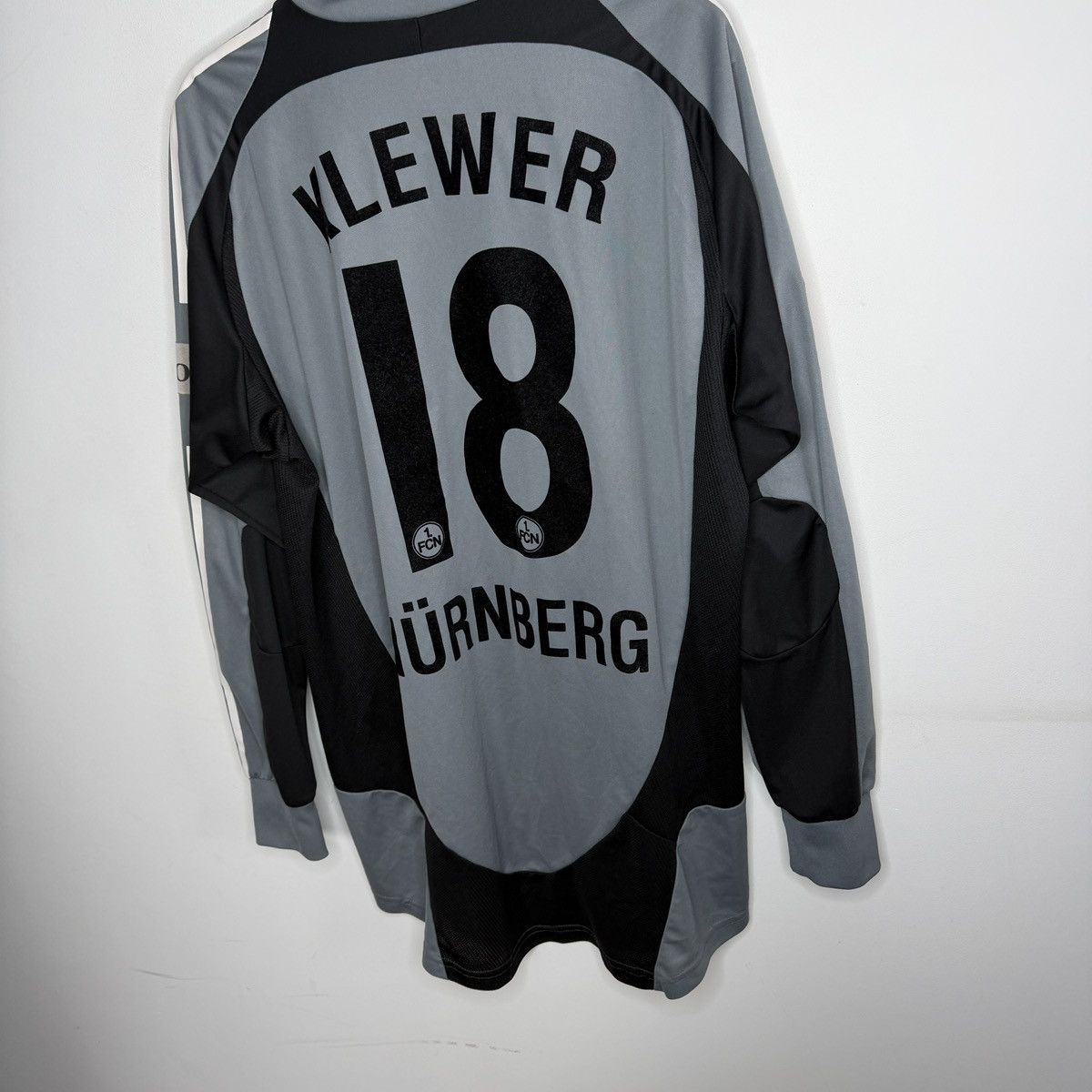 Adidas Adidas 1.FCN Nurnberg goalkeeper jersey Klewer 18 2008 Y2K Size US XL / EU 56 / 4 - 10 Thumbnail
