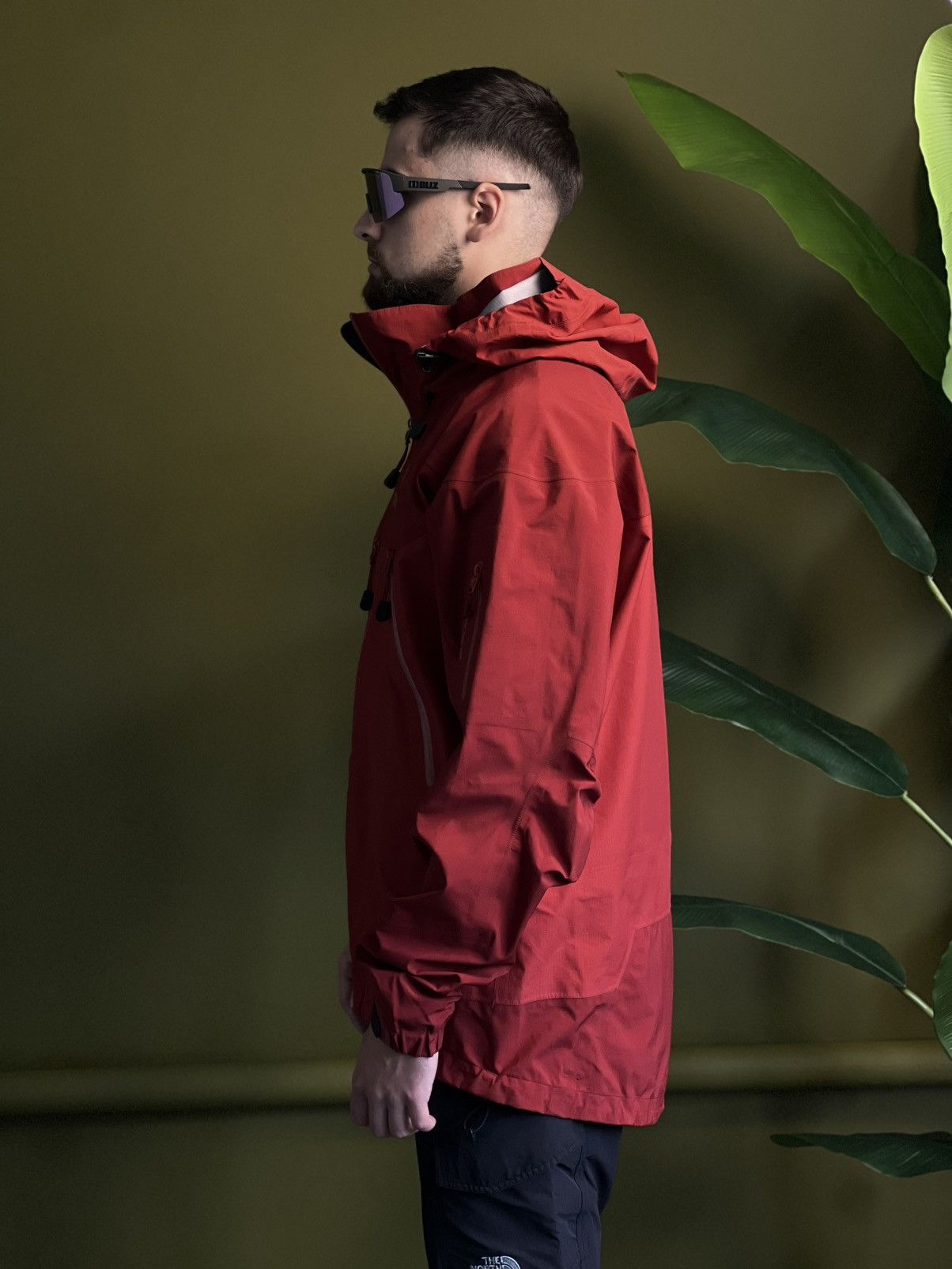 Arc'teryx × Vintage Arc’teryx Alpha SV Gore-Tex XCR Jacket Red Size L Canada Size US L / EU 52-54 / 3 - 3 Thumbnail
